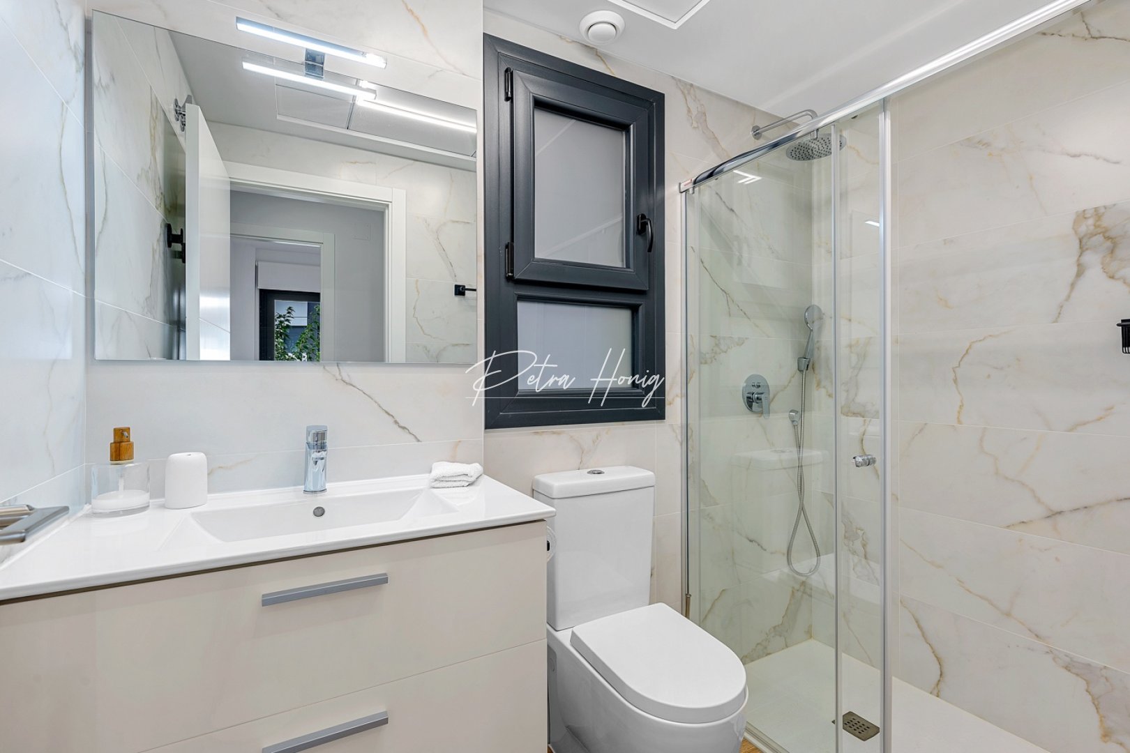 Sale -  квартира - Orihuela Costa - Villamartin