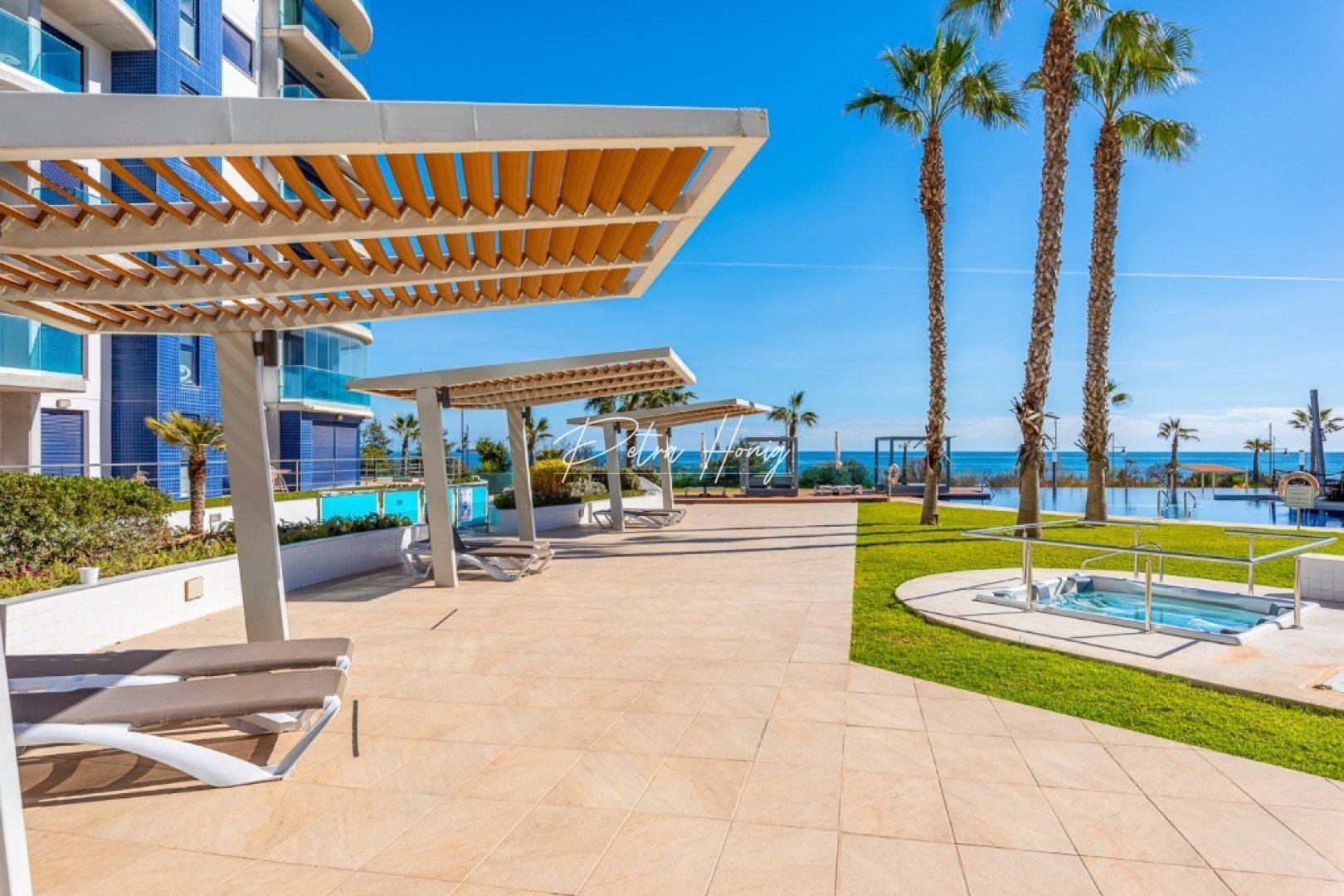 Sale -  квартира - Punta Prima