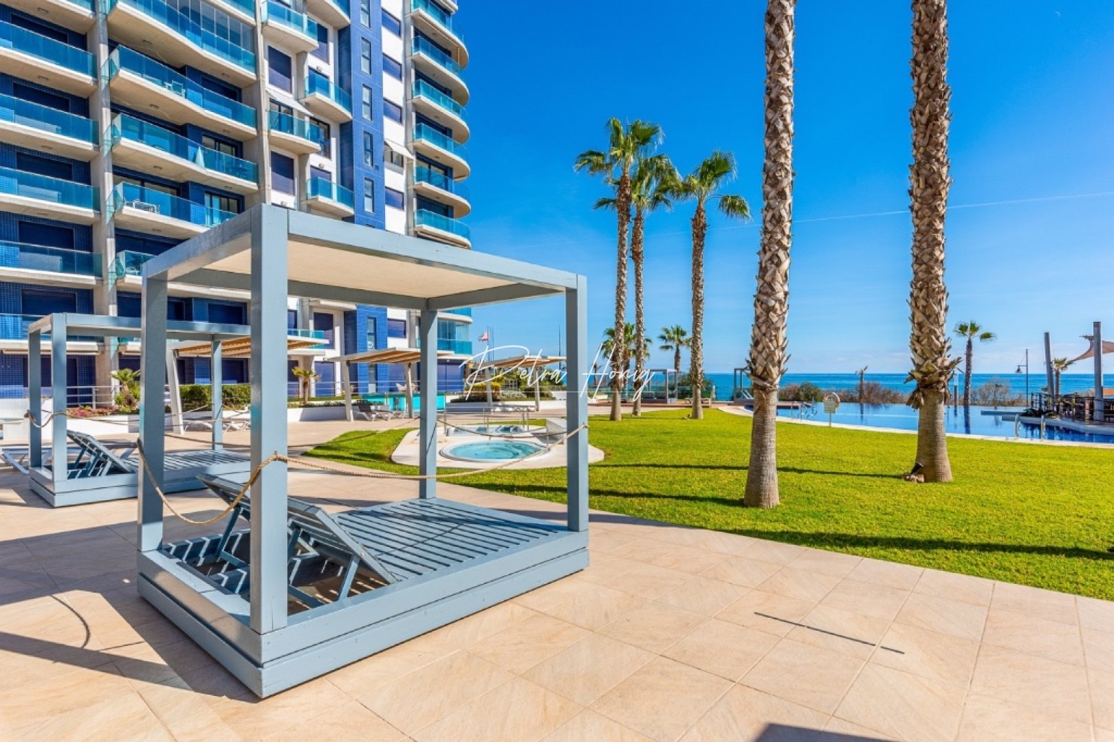 Sale -  квартира - Punta Prima