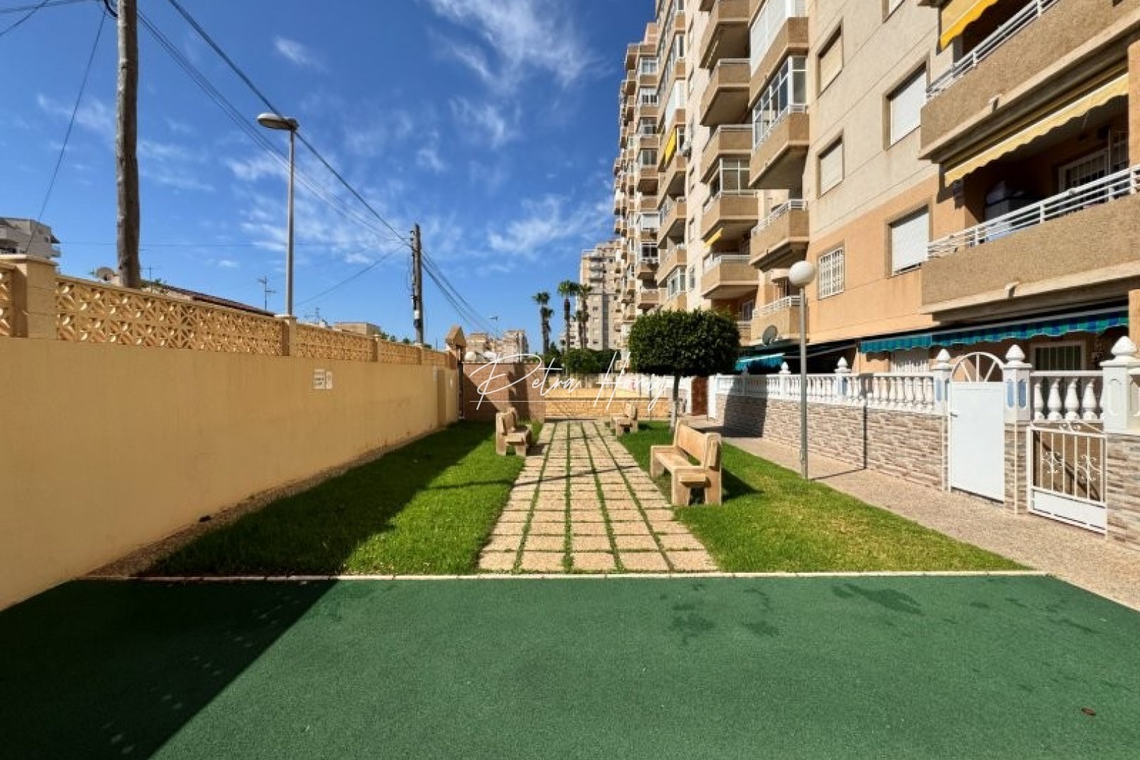 Sale -  квартира - Torrevieja - Aguas nuevas 1