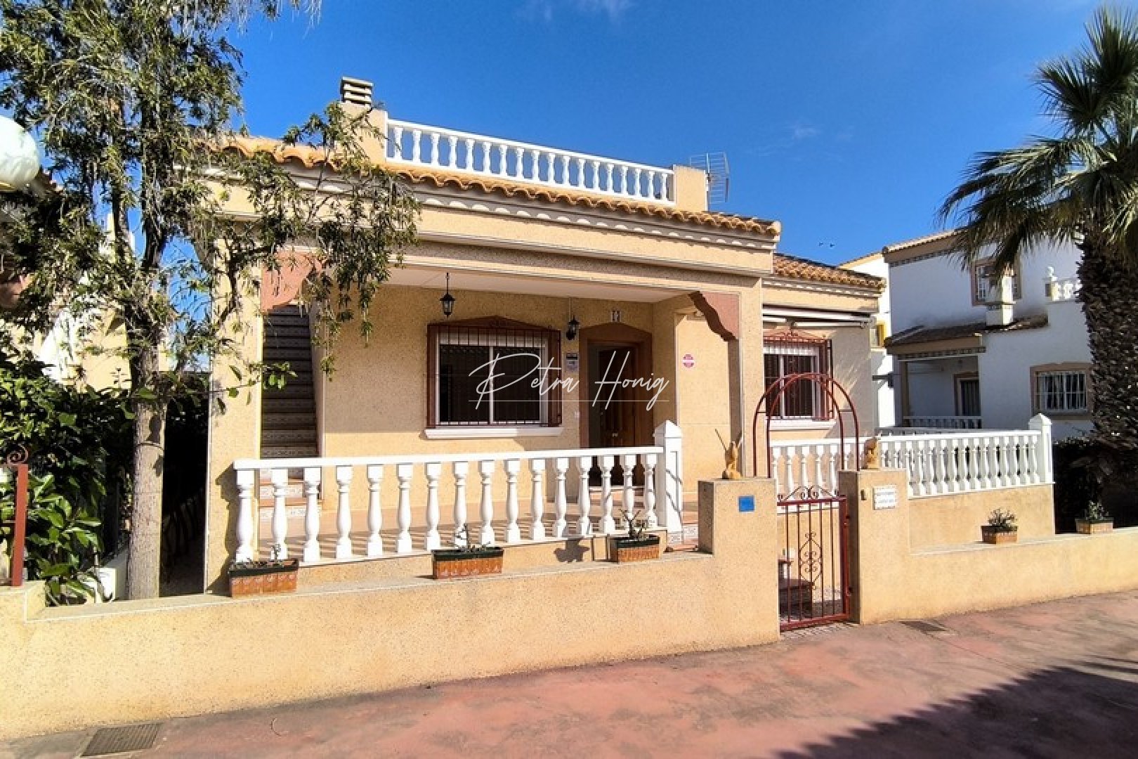 Sale - Вилла - Algorfa - La Finca Golf - Montemar