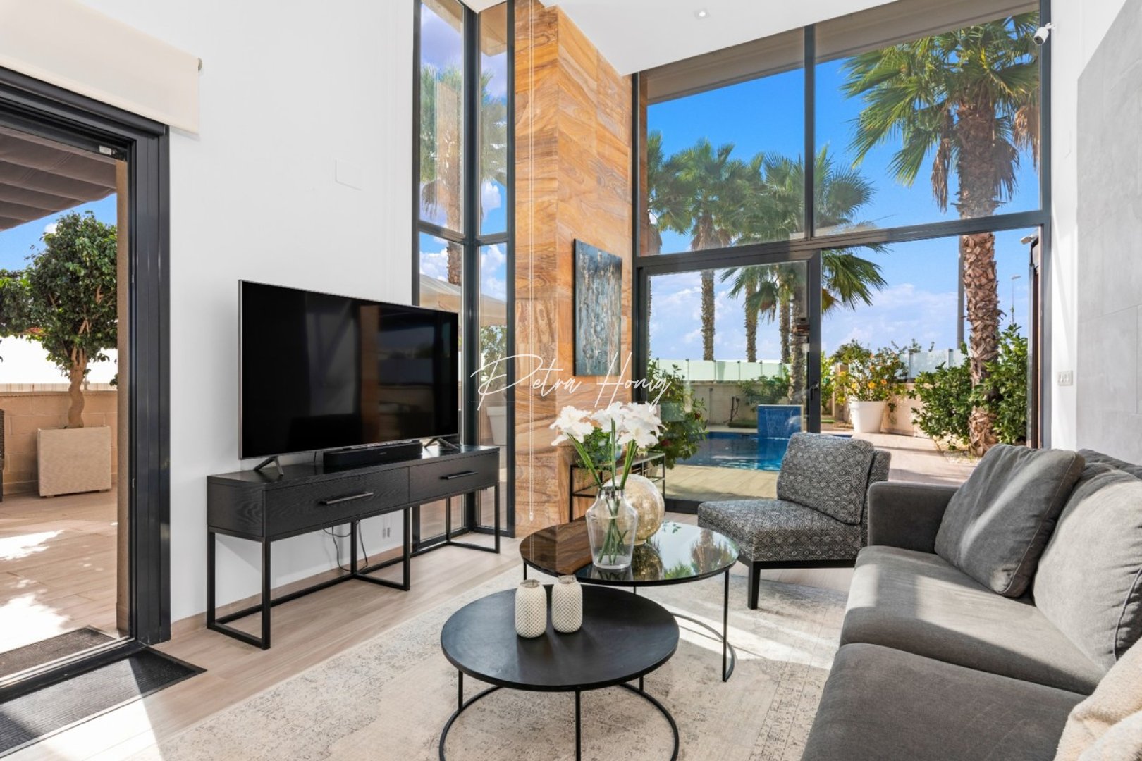 Sale - Вилла - Cabo Roig