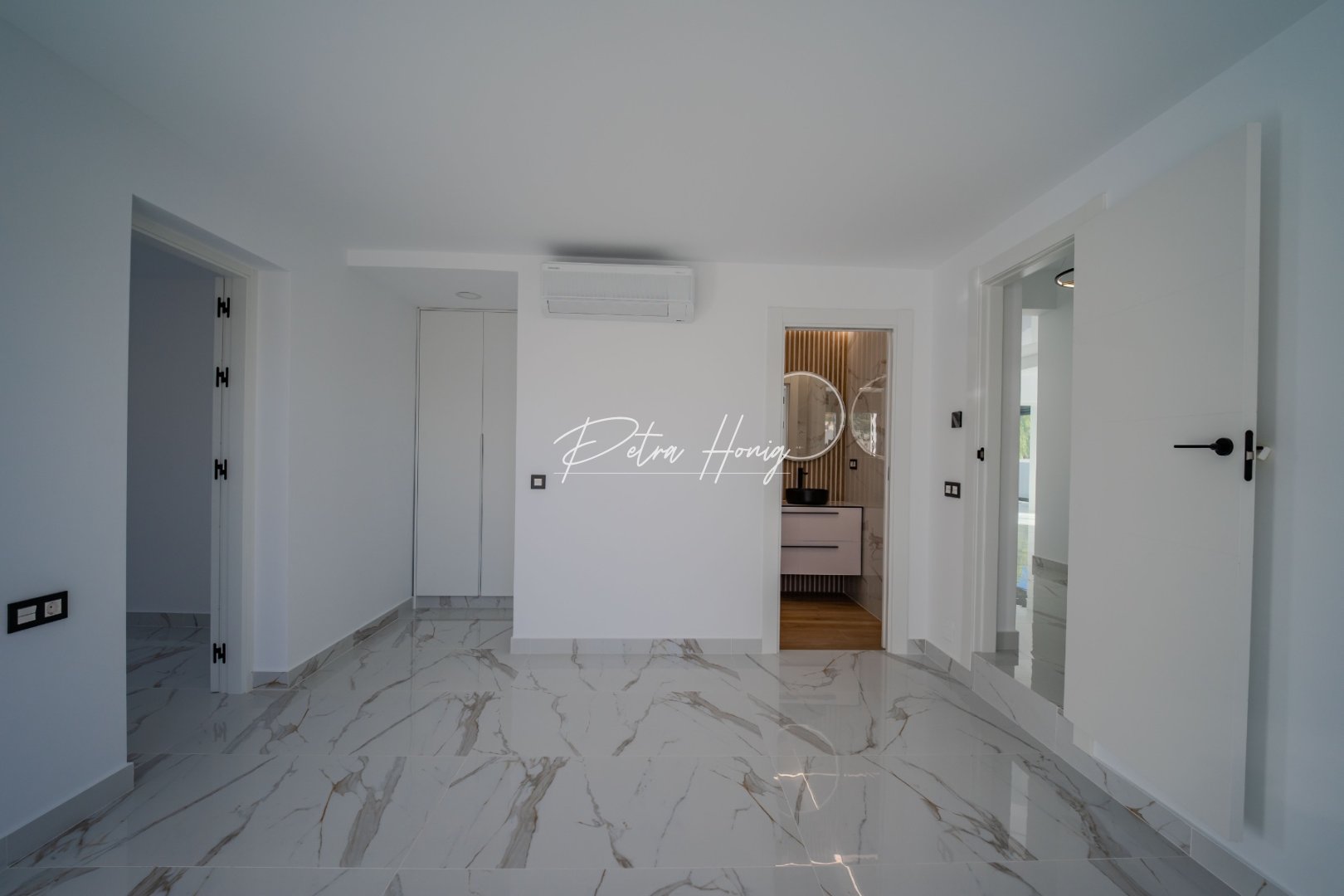 Sale - Вилла - Ciudad Quesada - Town Center