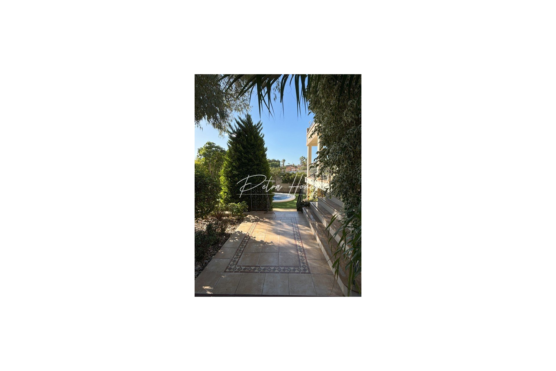 Sale - Вилла - Ciudad Quesada
