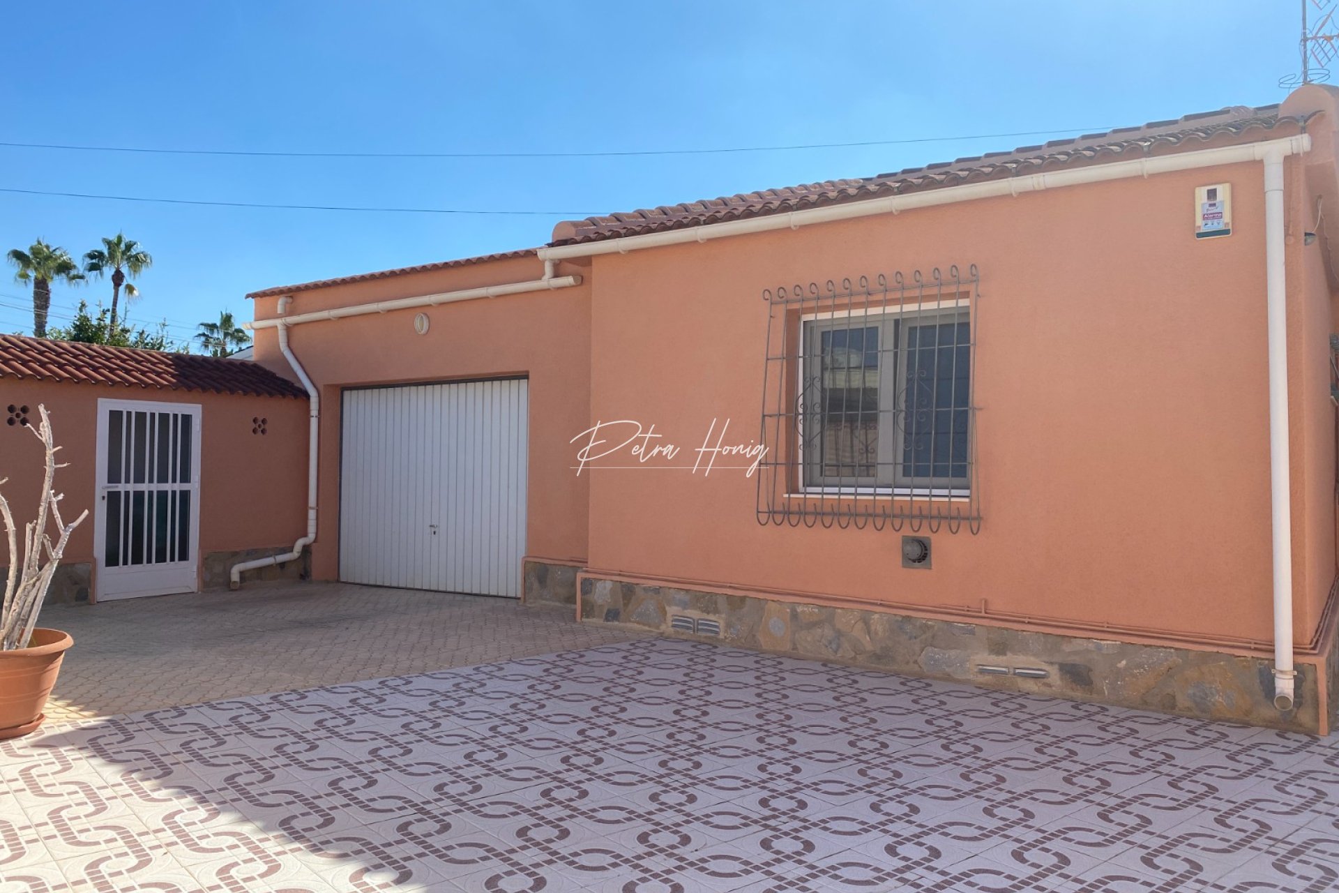 Sale - Вилла - Ciudad Quesada
