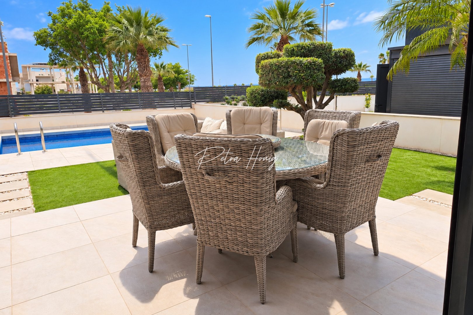 Sale - Вилла - Guardamar del Segura - El Raso, Guardamar