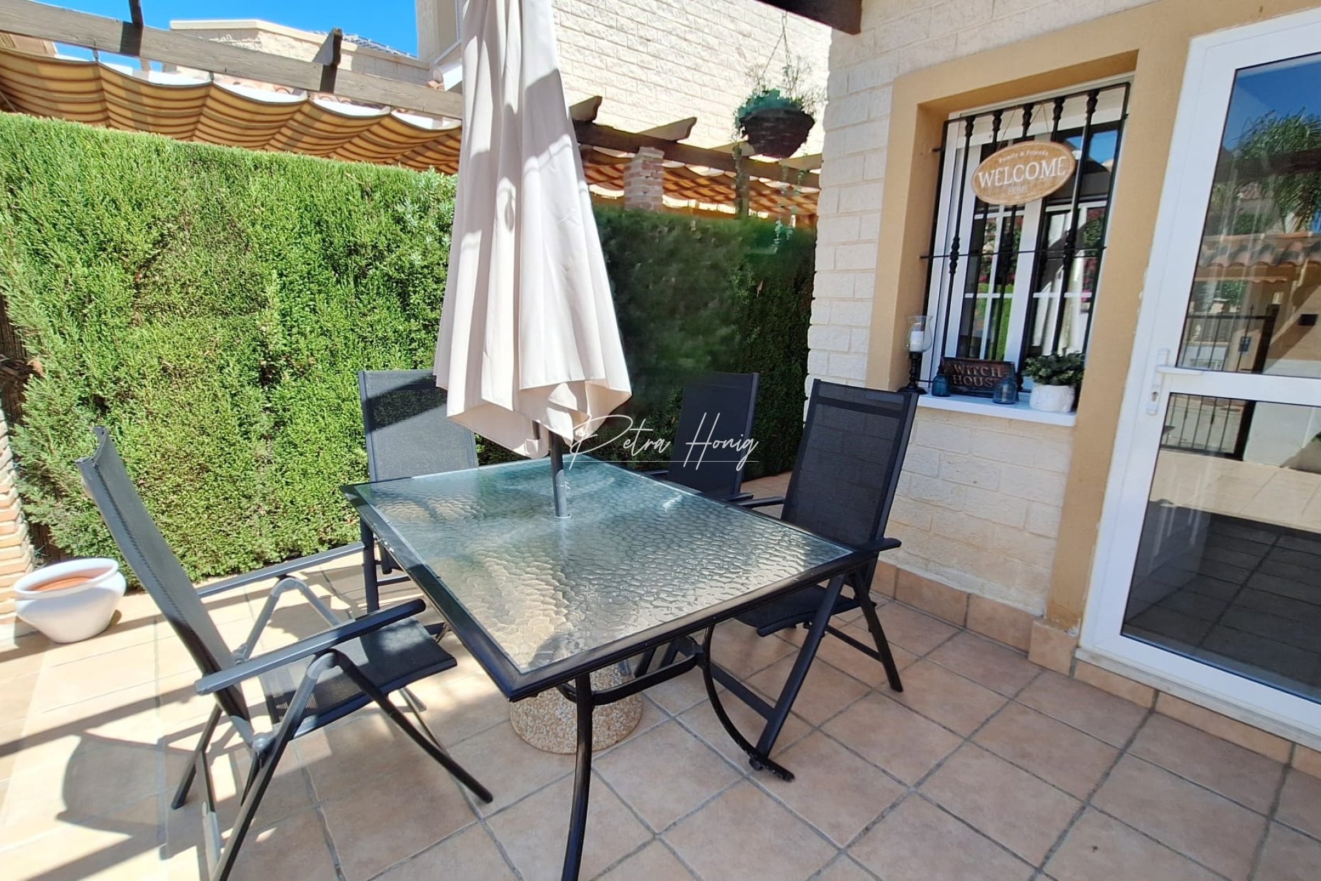 Sale - Вилла - Guardamar del Segura - Urb el raso