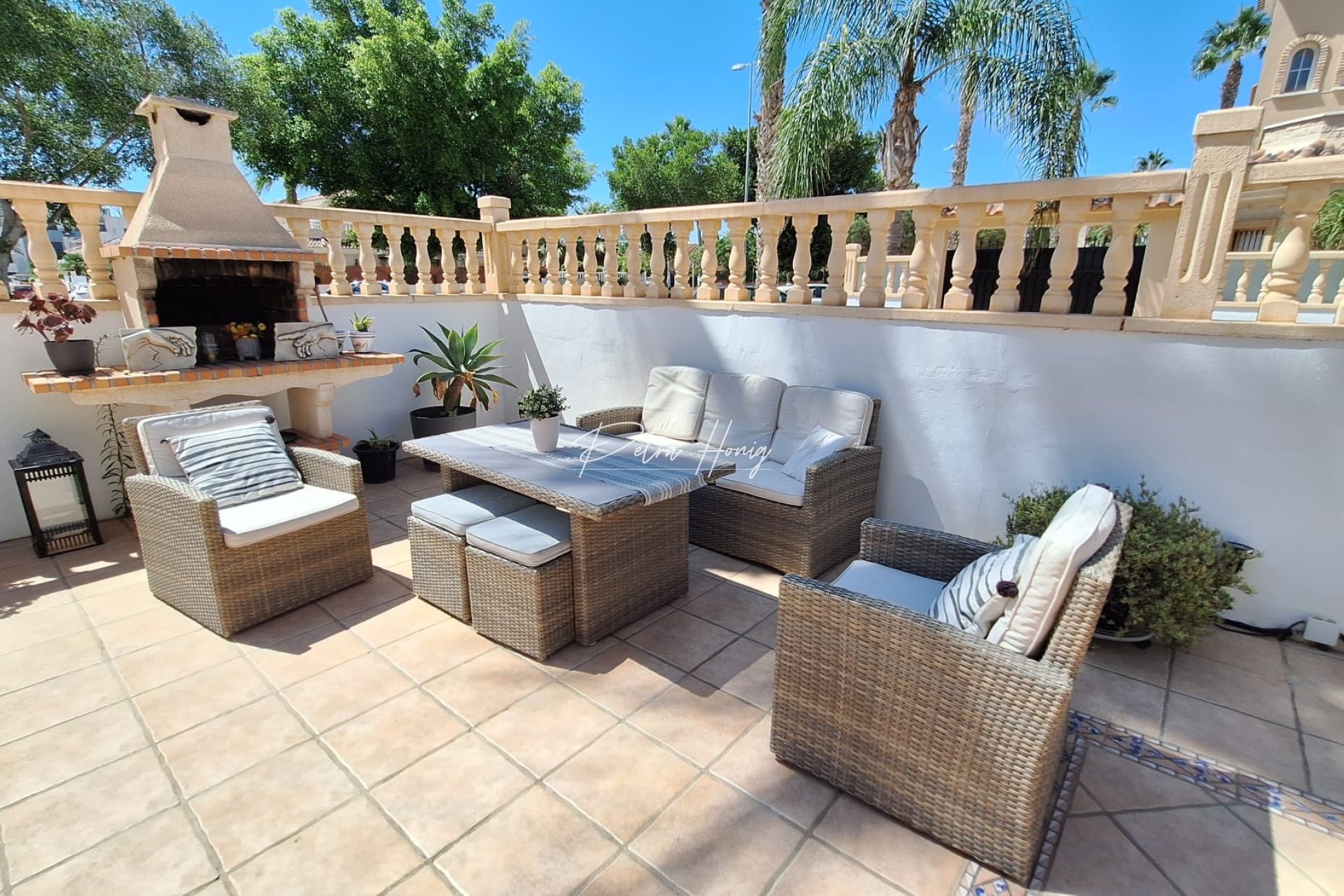 Sale - Вилла - Guardamar del Segura - Urb el raso