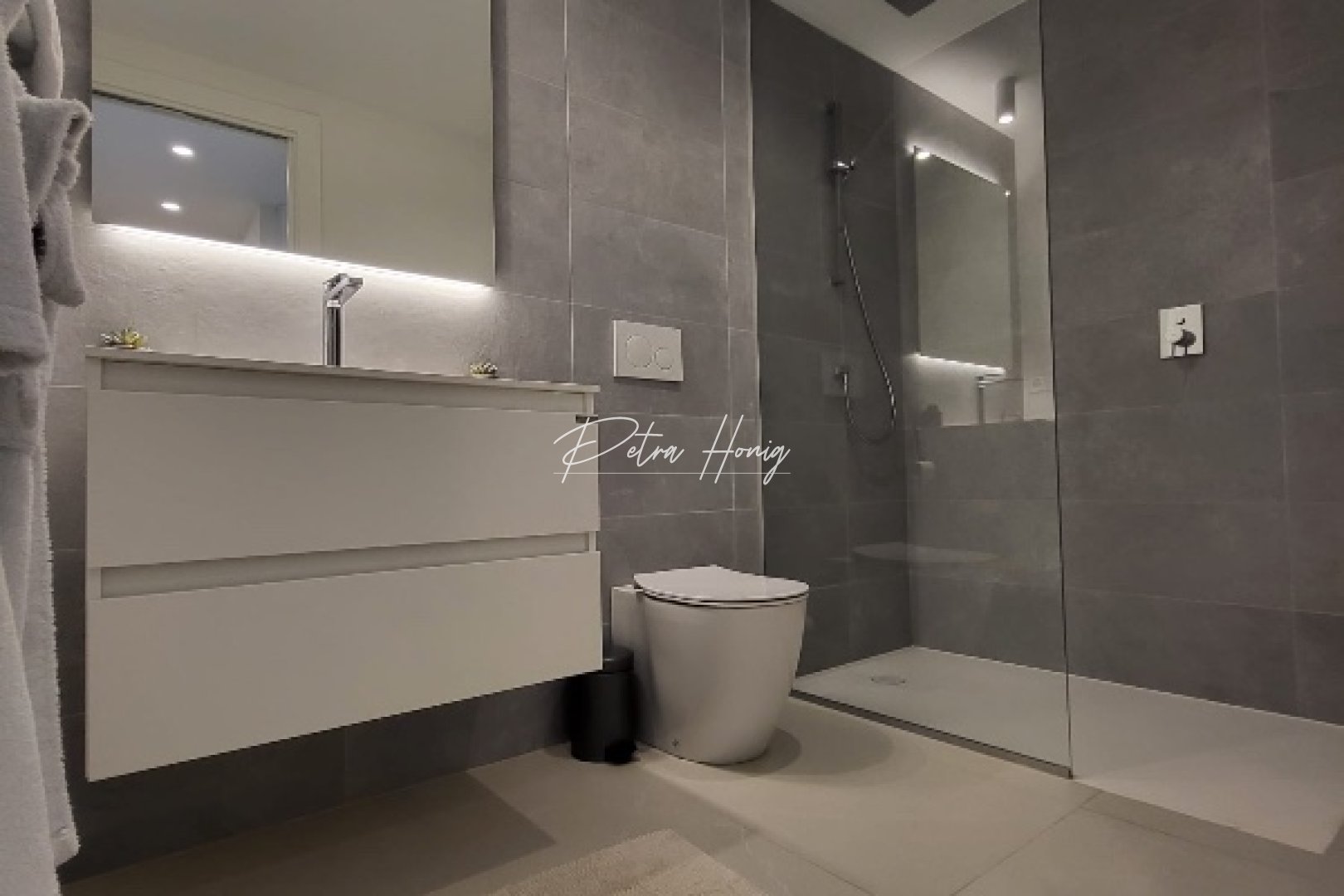 Sale - Вилла - Las Colinas - Las Colinas Golf