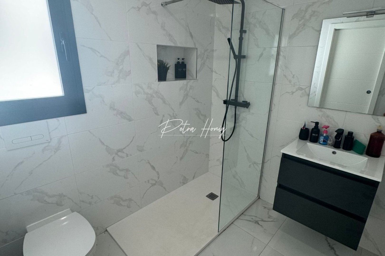 Sale - Вилла - Los Montesinos - La Herrada