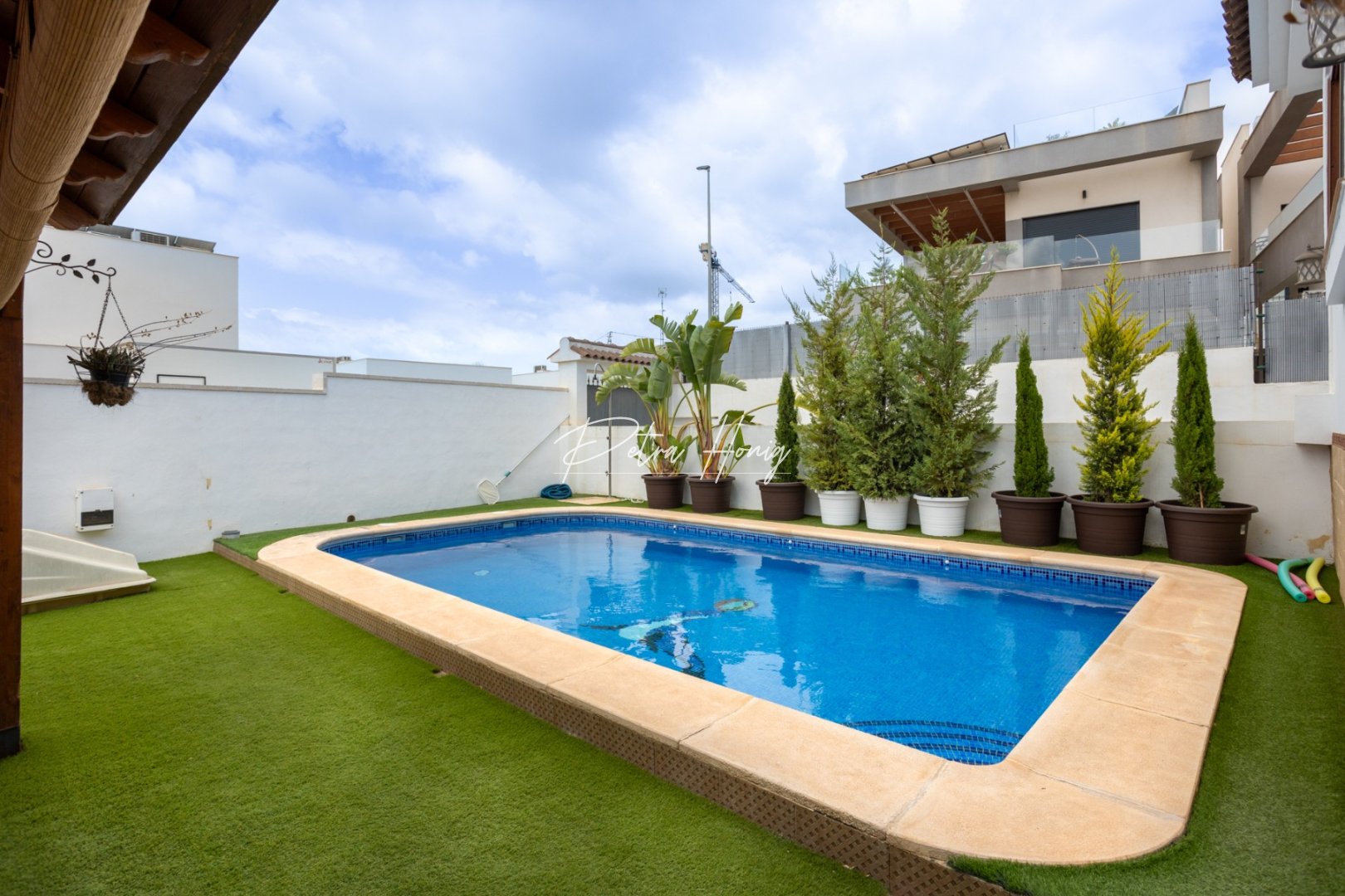 Sale - Вилла - Los Montesinos - La Herrada