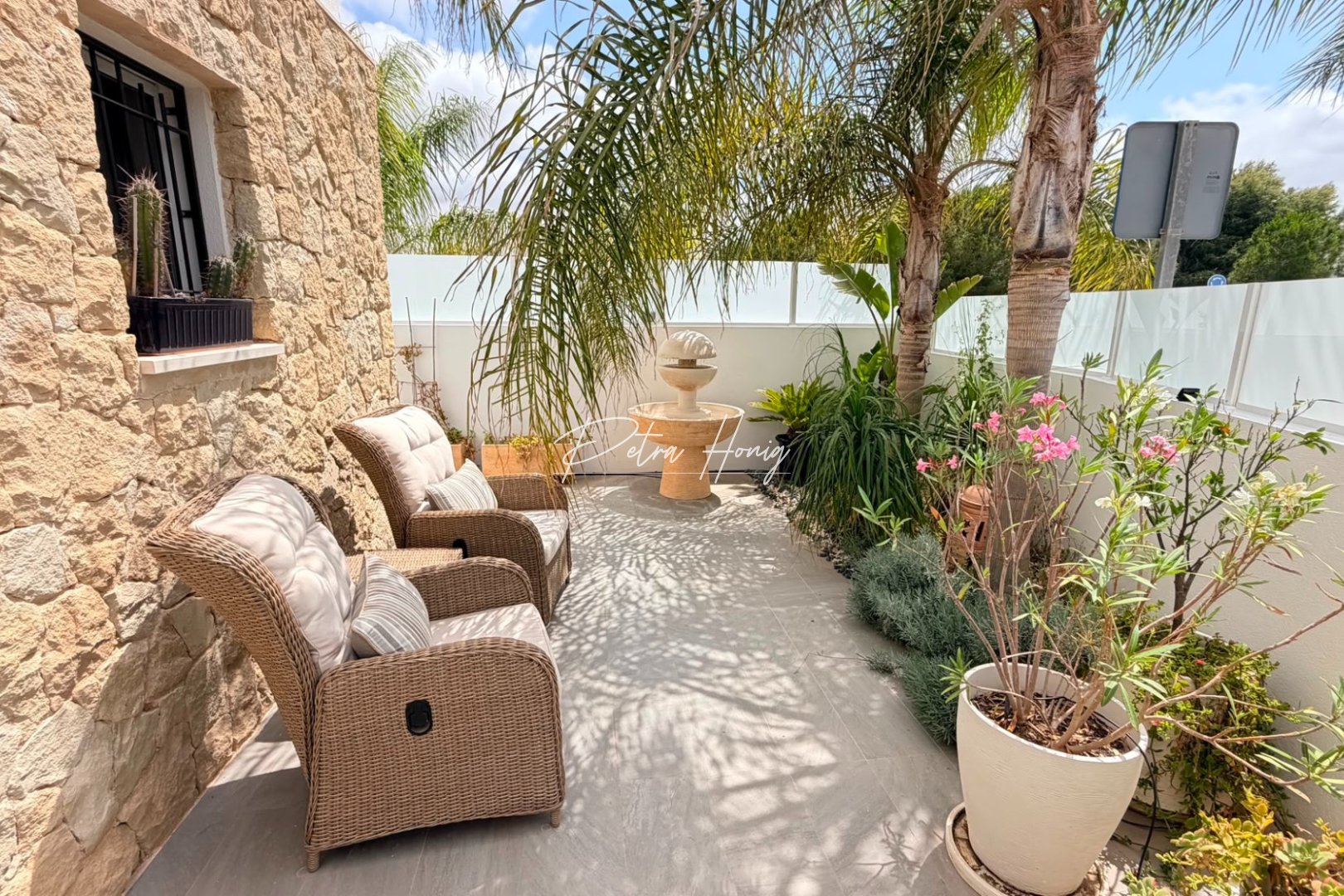 Sale - Вилла - Los Montesinos - La Herrada