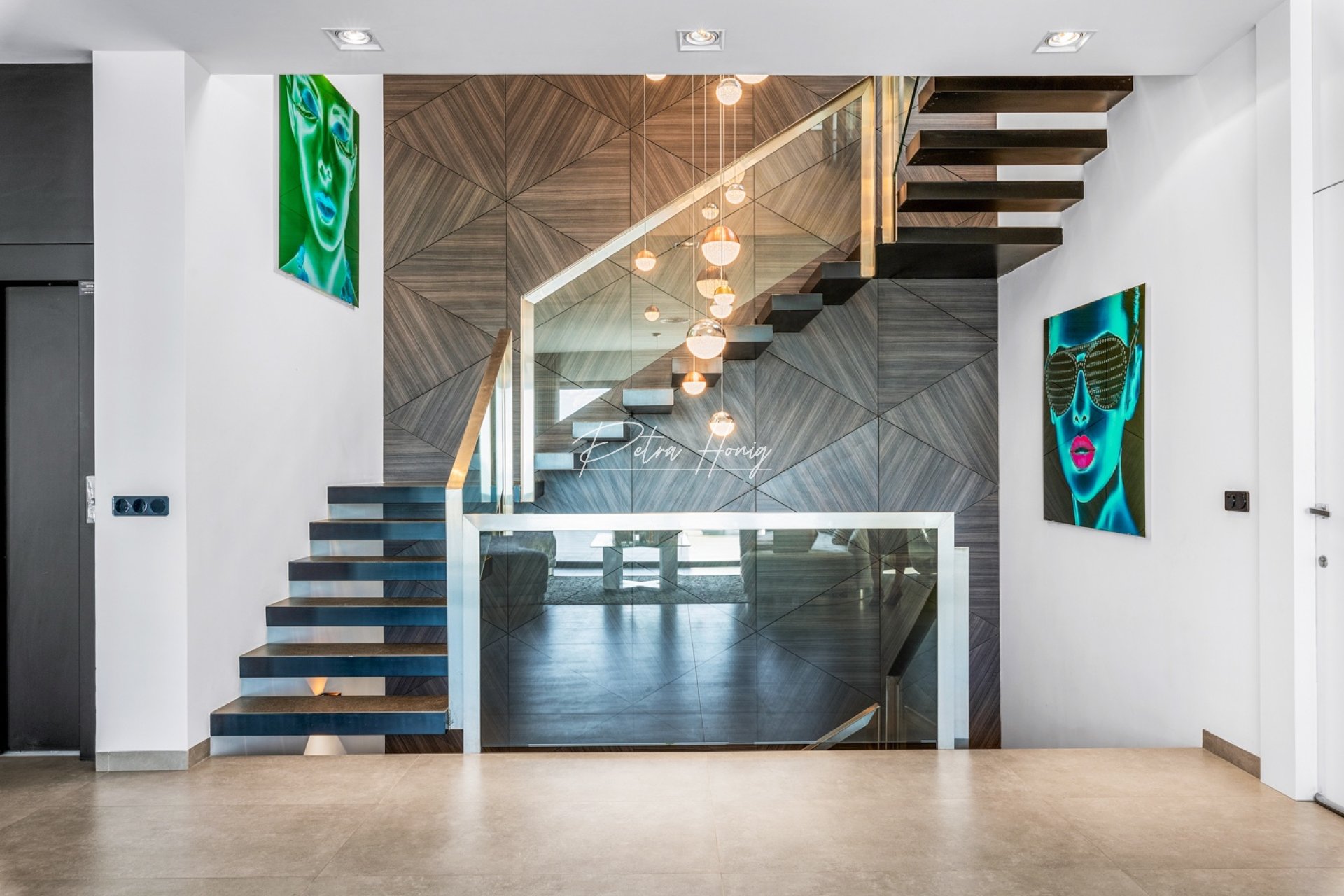 Sale - Вилла - Orihuela Costa - Cabo Roig