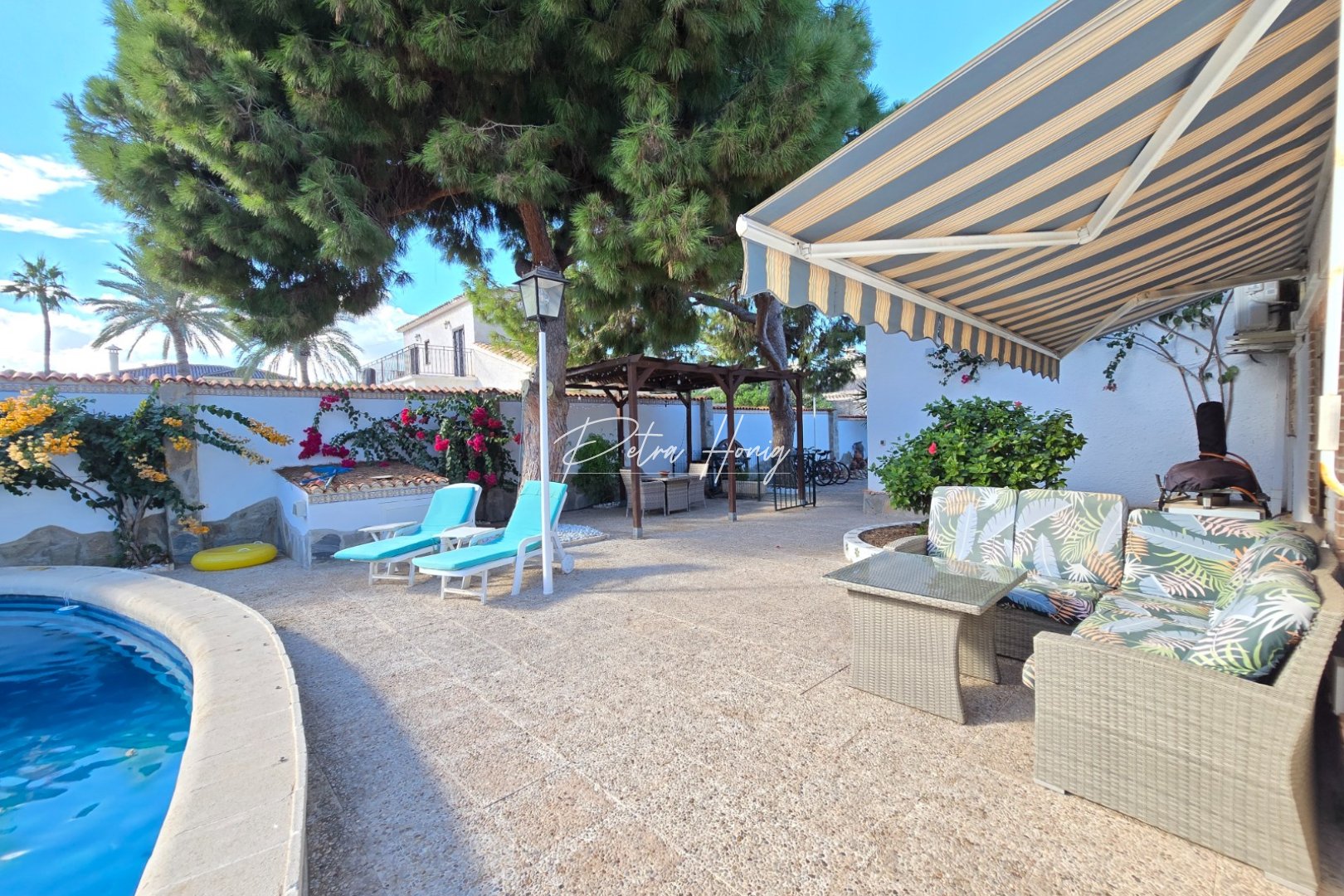 Sale - Вилла - Orihuela Costa - Cabo Roig