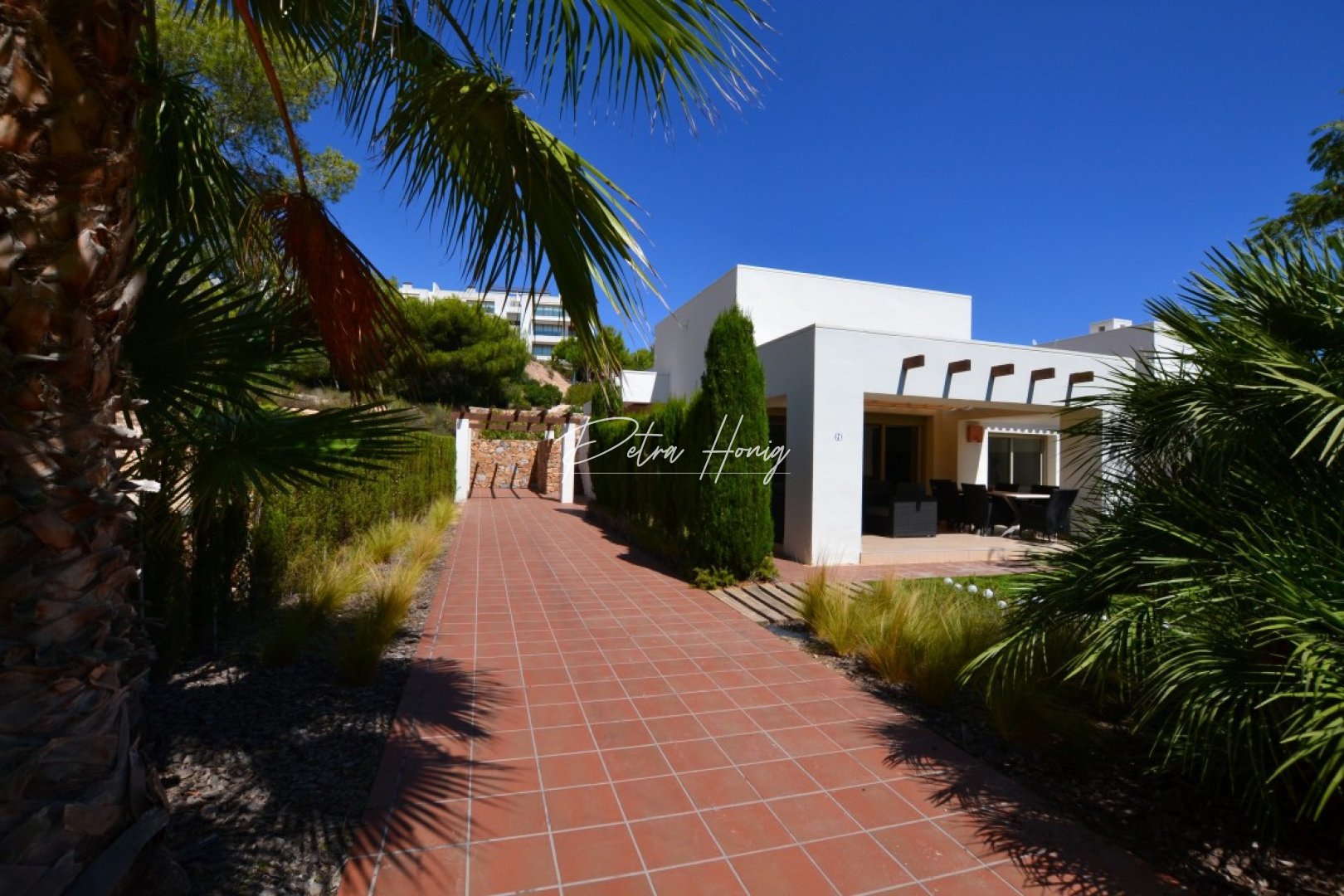 Sale - Вилла - Orihuela Costa - Las Colinas Golf