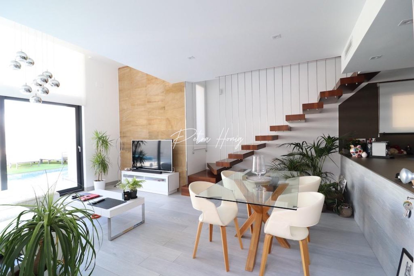 Sale - Вилла - Orihuela Costa - Lomas de Cabo Roig