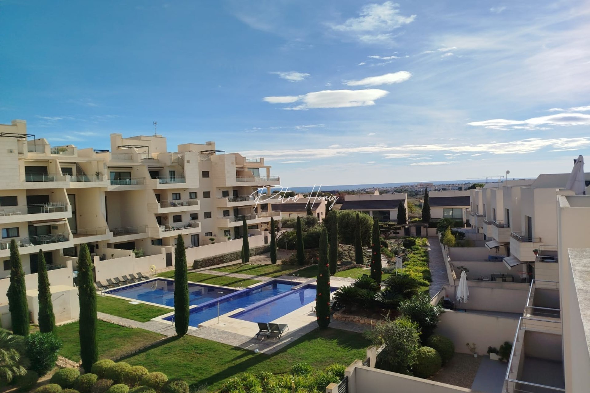 Sale - Вилла - Orihuela Costa - Los Dolses