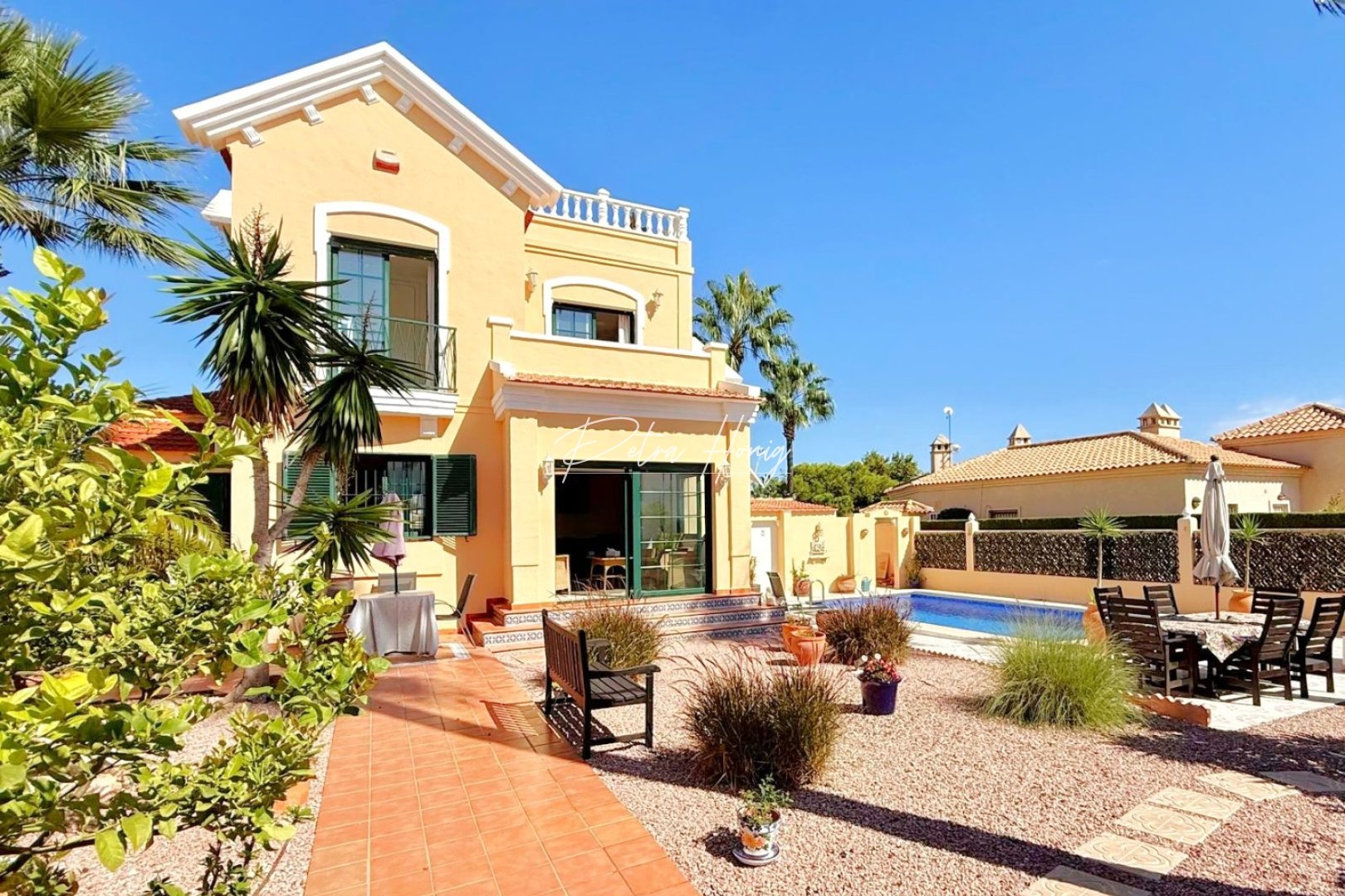 Sale - Вилла - Orihuela Costa - Los Dolses
