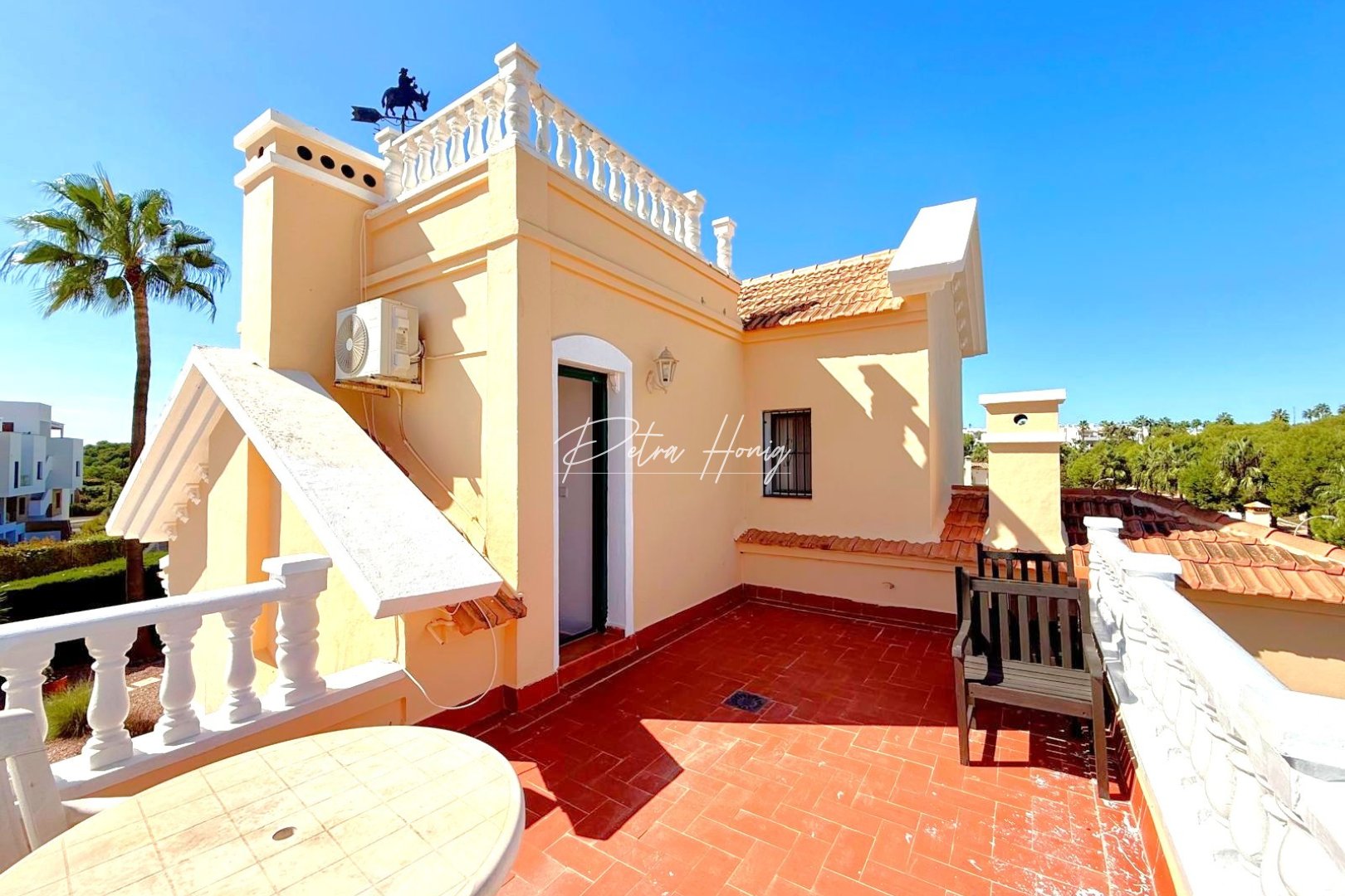 Sale - Вилла - Orihuela Costa - Los Dolses