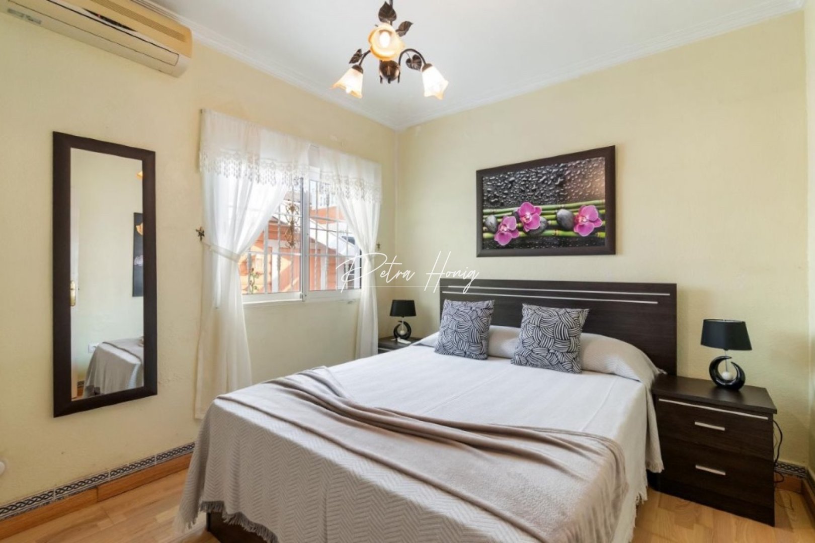 Sale - Вилла - Orihuela Costa - Playa Flamenca