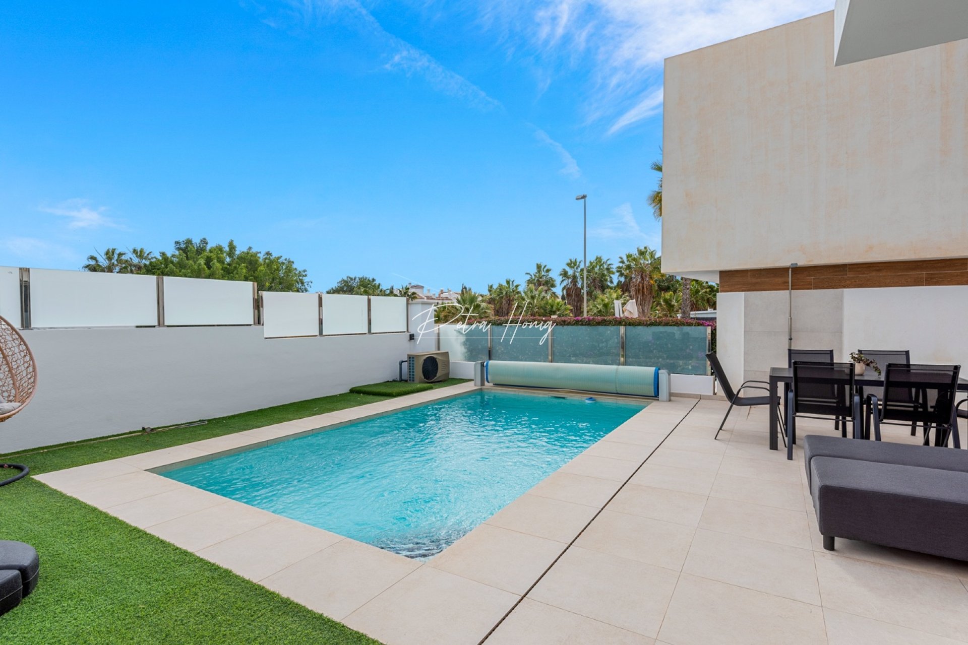 Sale - Вилла - Orihuela Costa - Villamartin