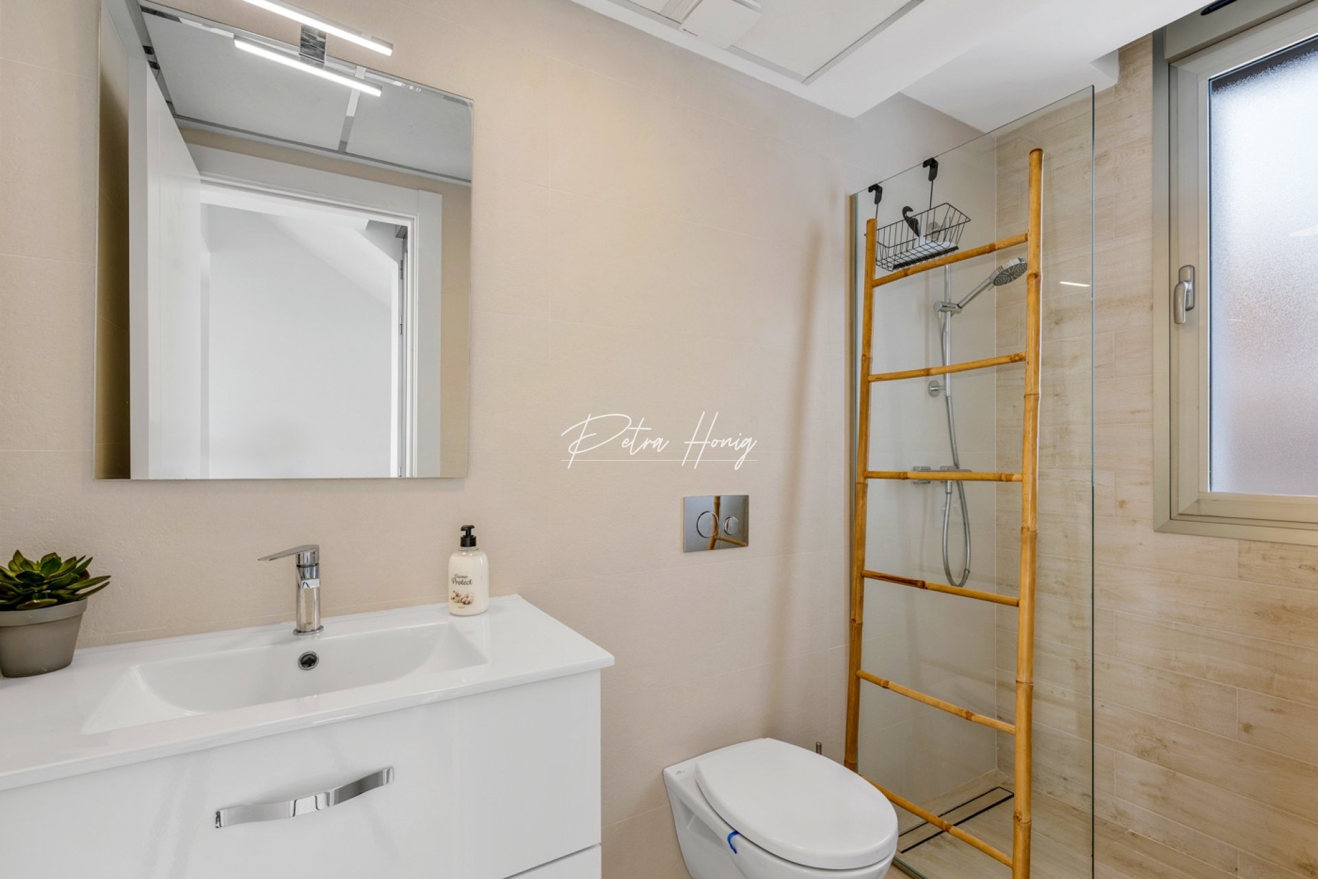 Sale - Вилла - Orihuela Costa - Villamartin