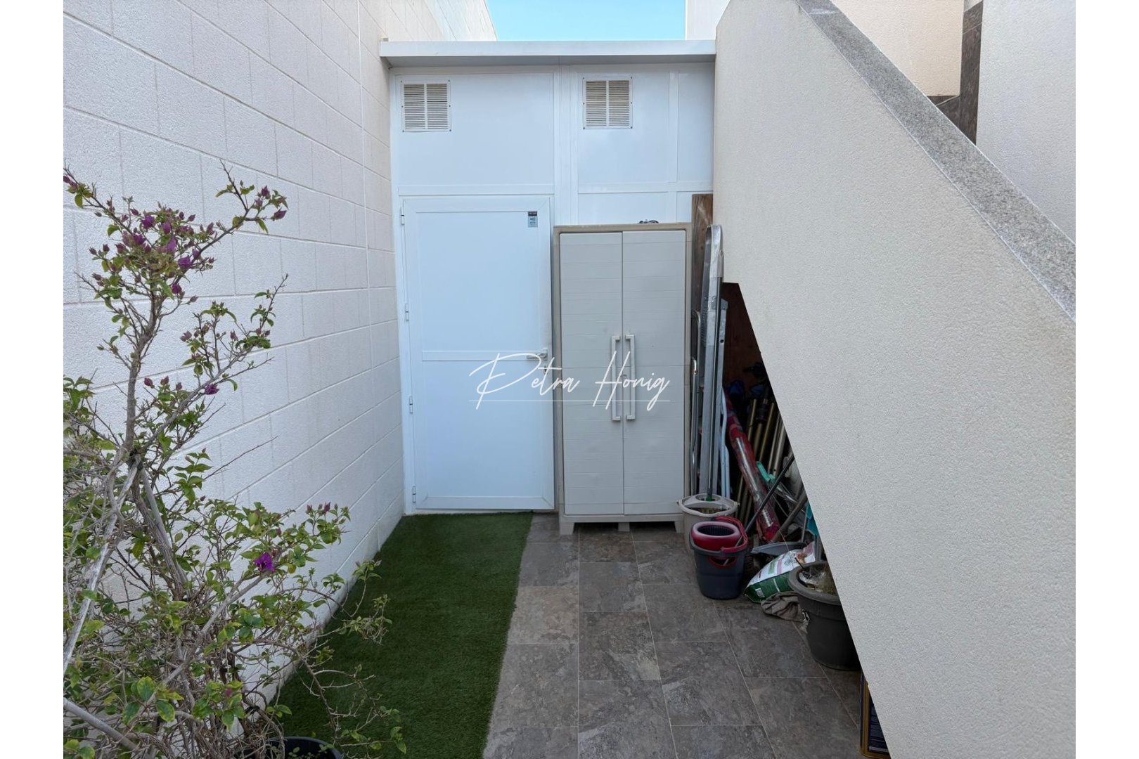 Sale - Вилла - Orihuela Costa - Villamartin