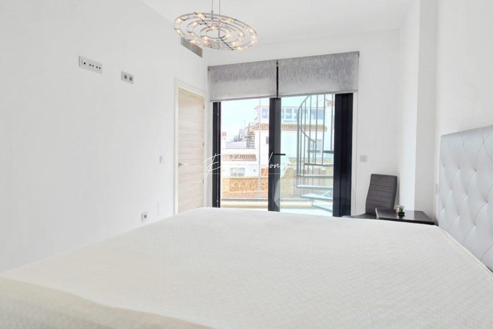 Sale - Вилла - Orihuela Costa - Villamartin