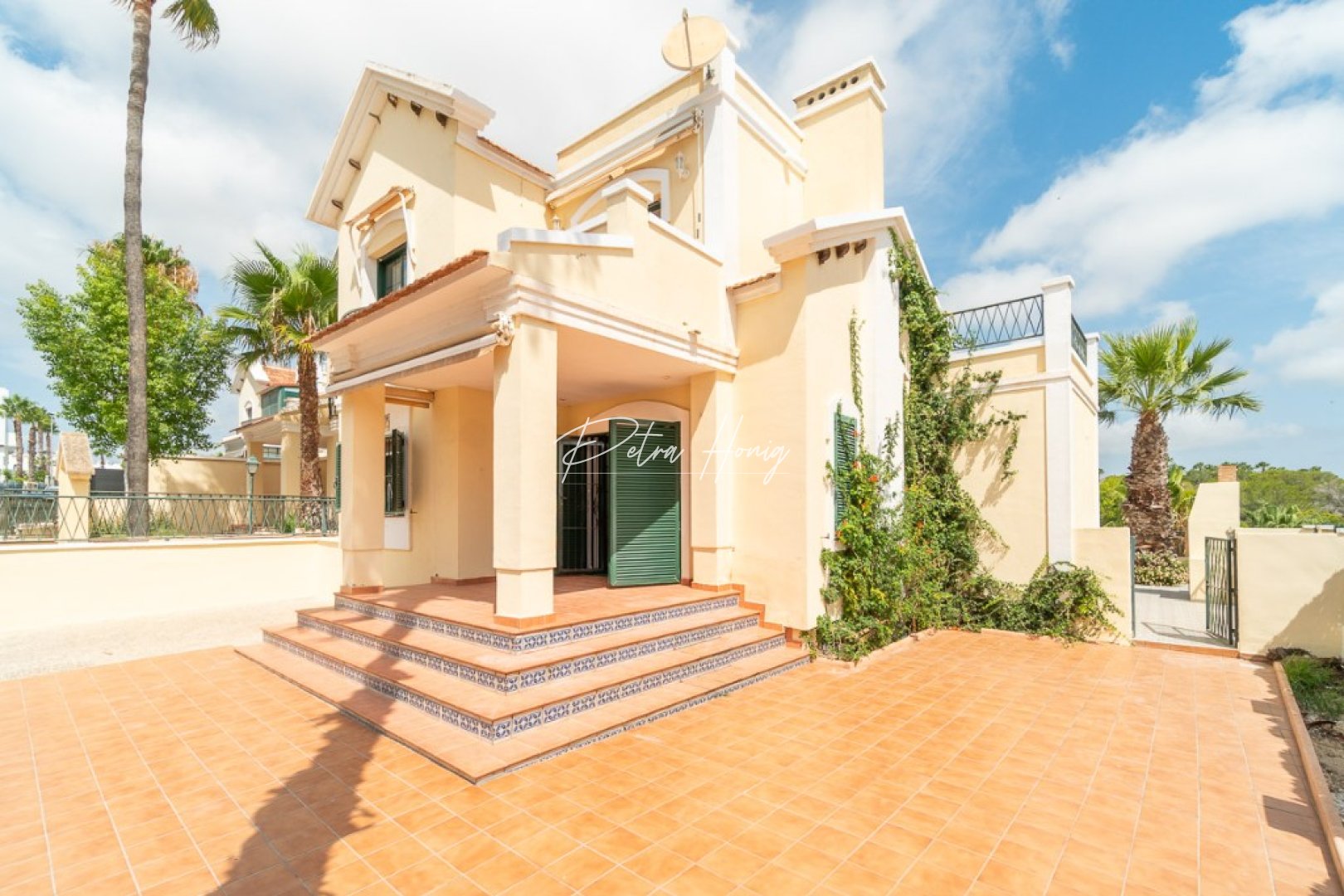 Sale - Вилла - Orihuela Costa - Villamartin