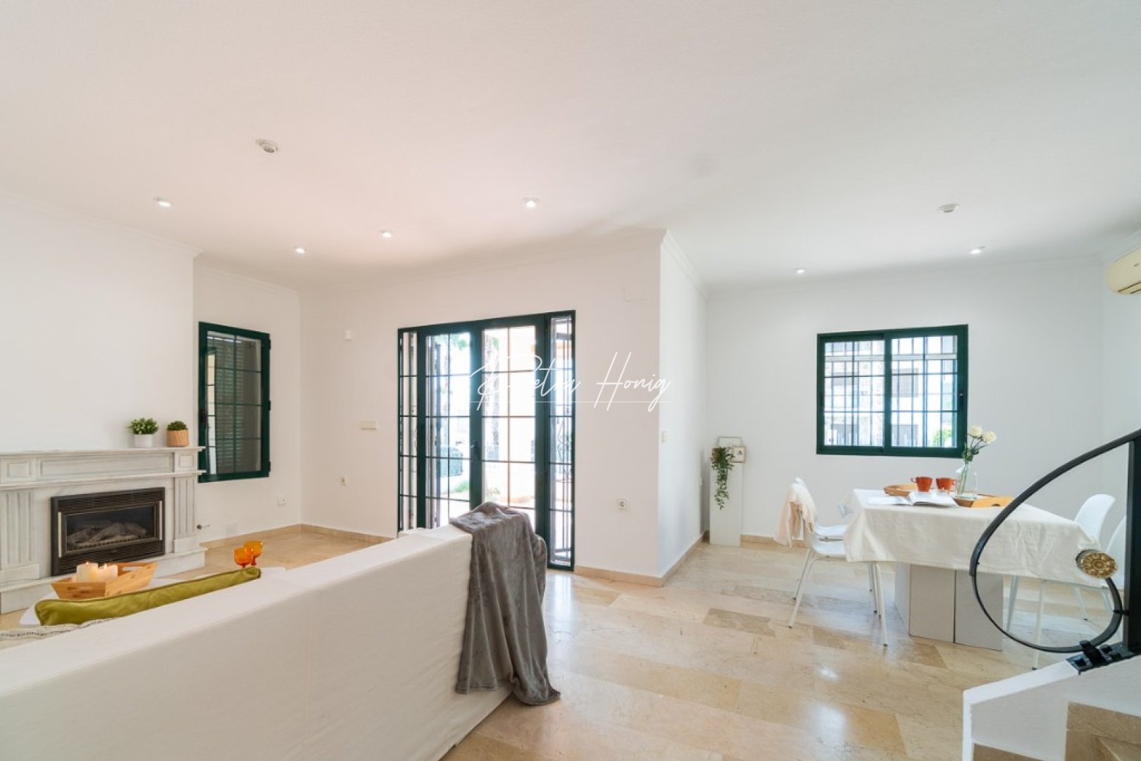 Sale - Вилла - Orihuela Costa - Villamartin