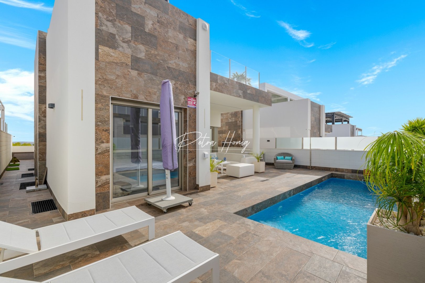 Sale - Вилла - Orihuela Costa - Villamartin