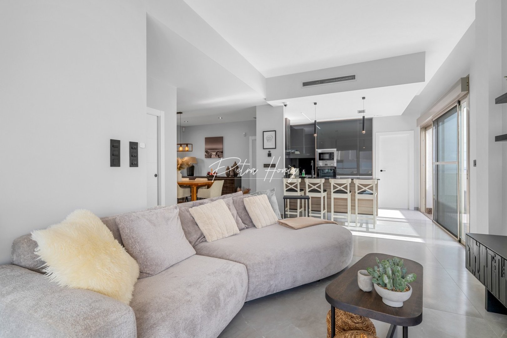 Sale - Вилла - Orihuela Costa - Villamartin