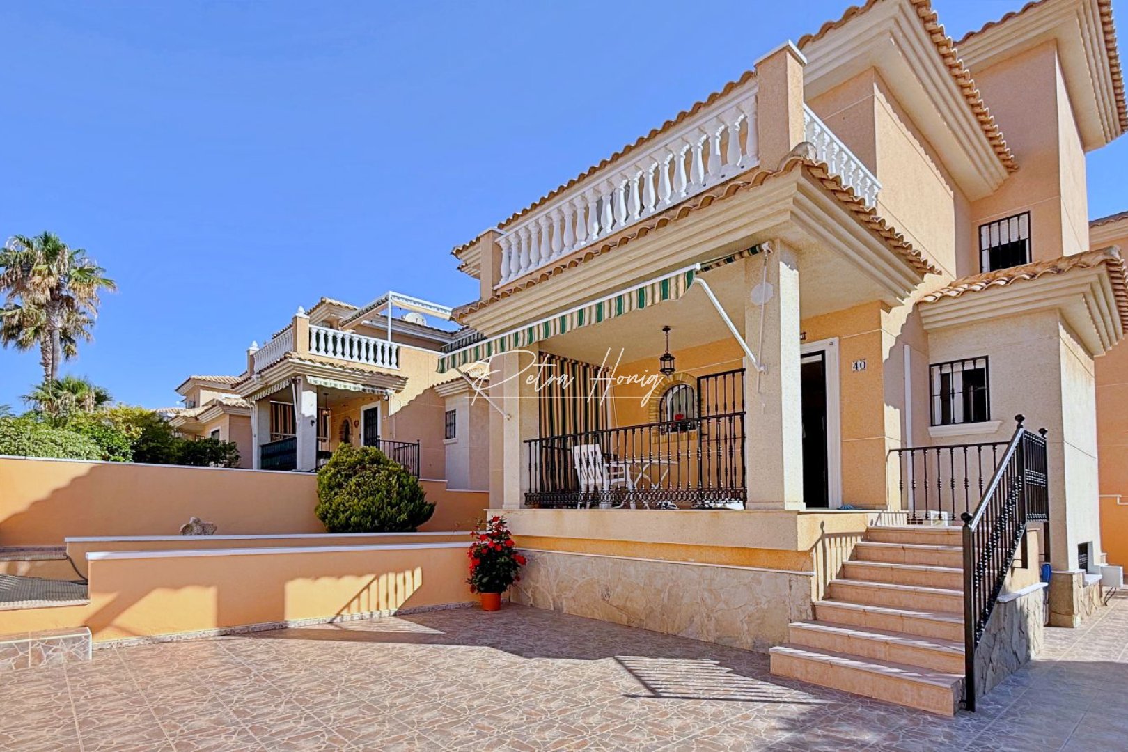 Sale - Вилла - Orihuela Costa