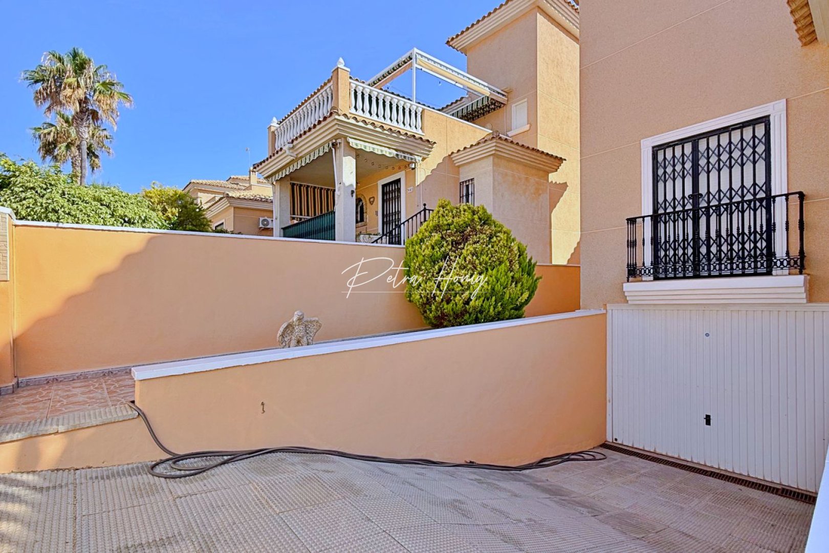 Sale - Вилла - Orihuela Costa