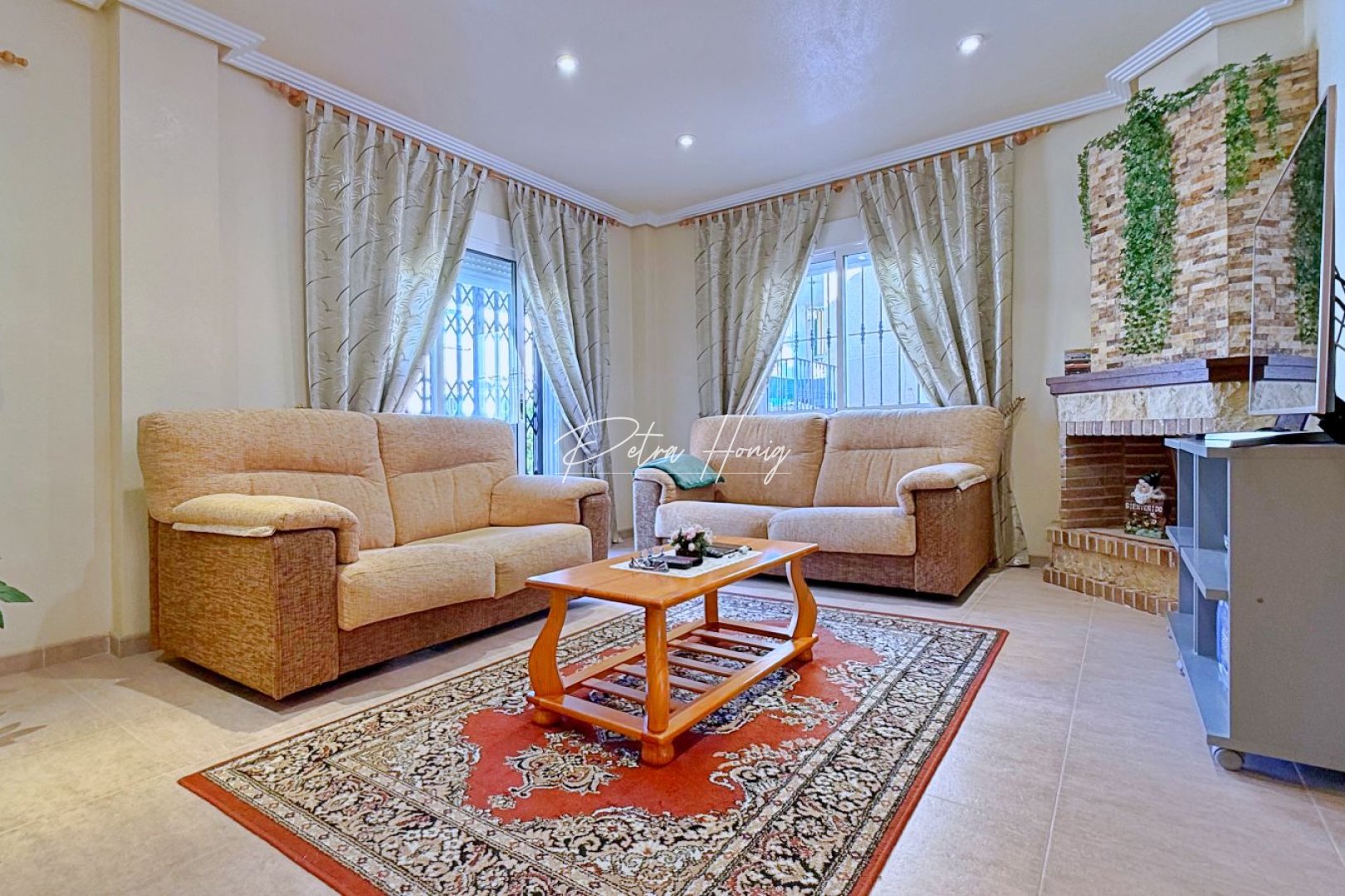 Sale - Вилла - Orihuela Costa