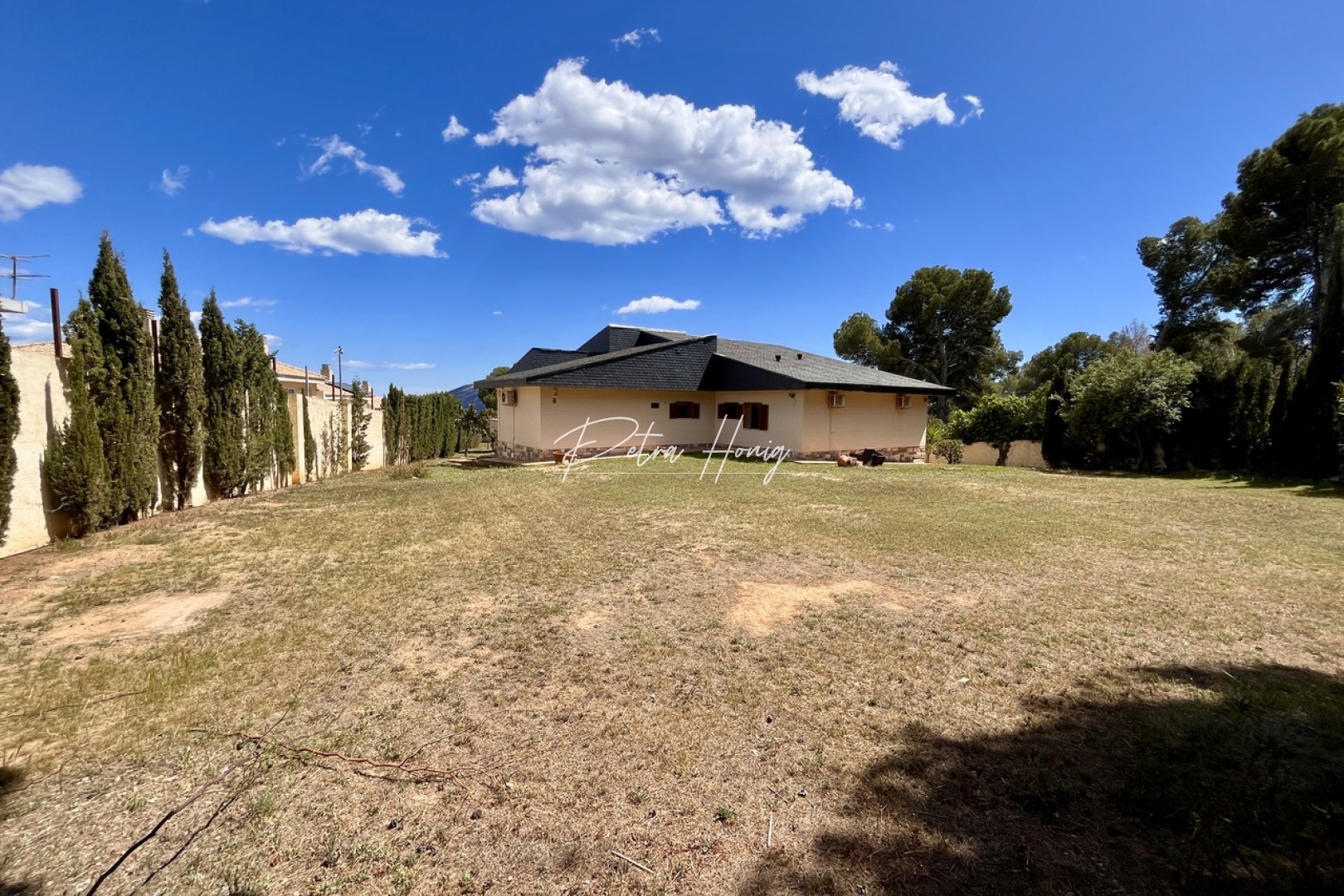 Sale - Вилла - Other areas - La nucia