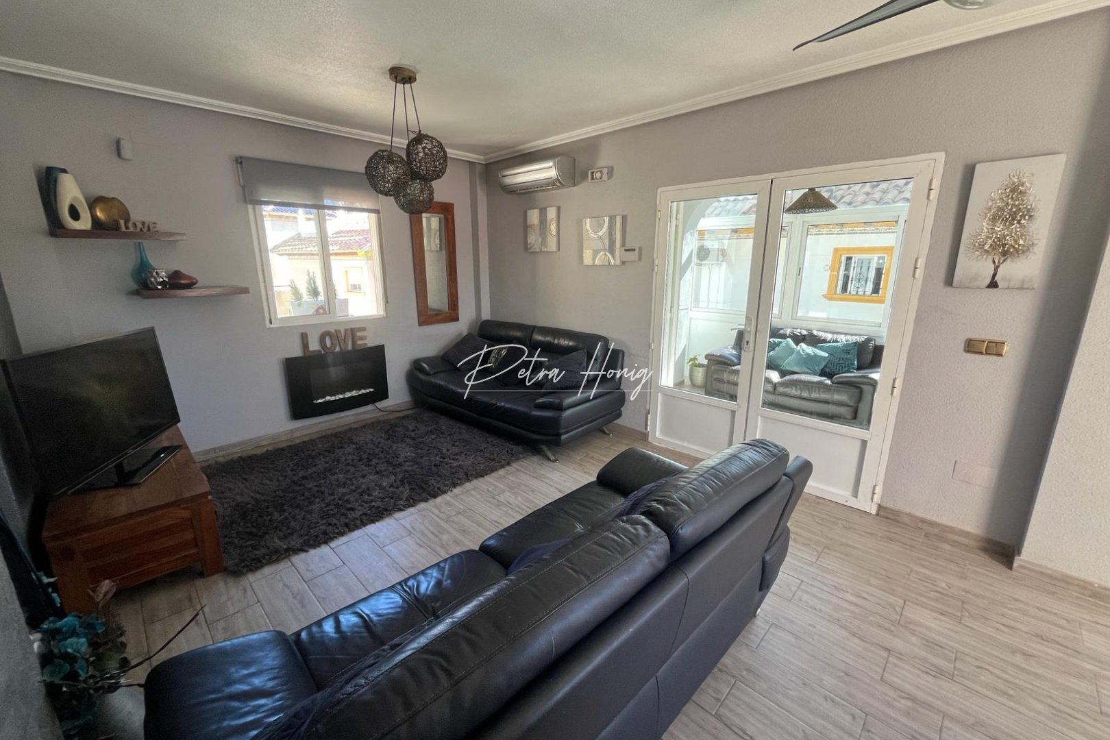 Sale - Вилла - Playa Flamenca - Orihuela Costa