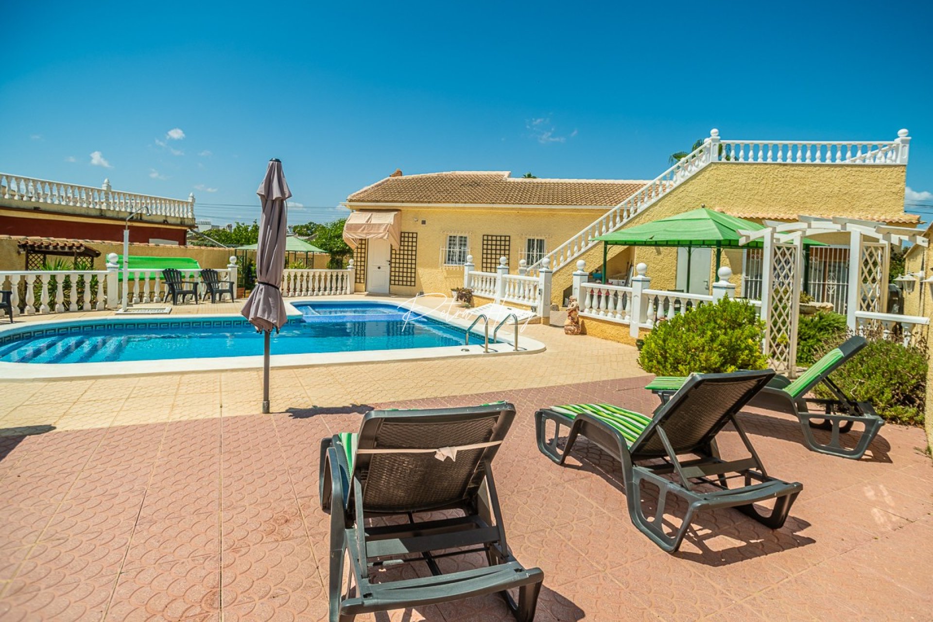 Sale - Вилла - Torrevieja - La Siesta