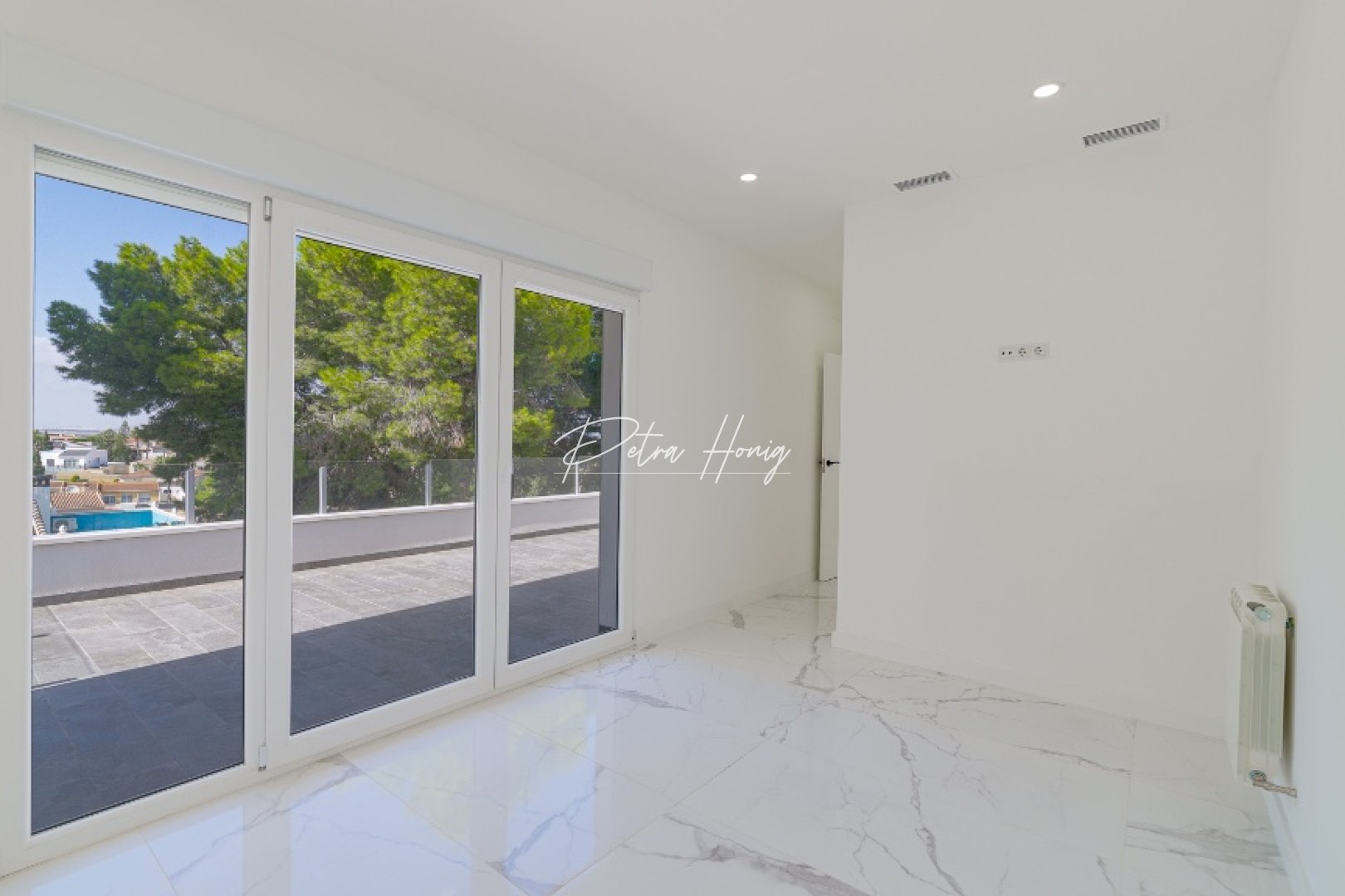 Sale - Вилла - Torrevieja - Los Balcones