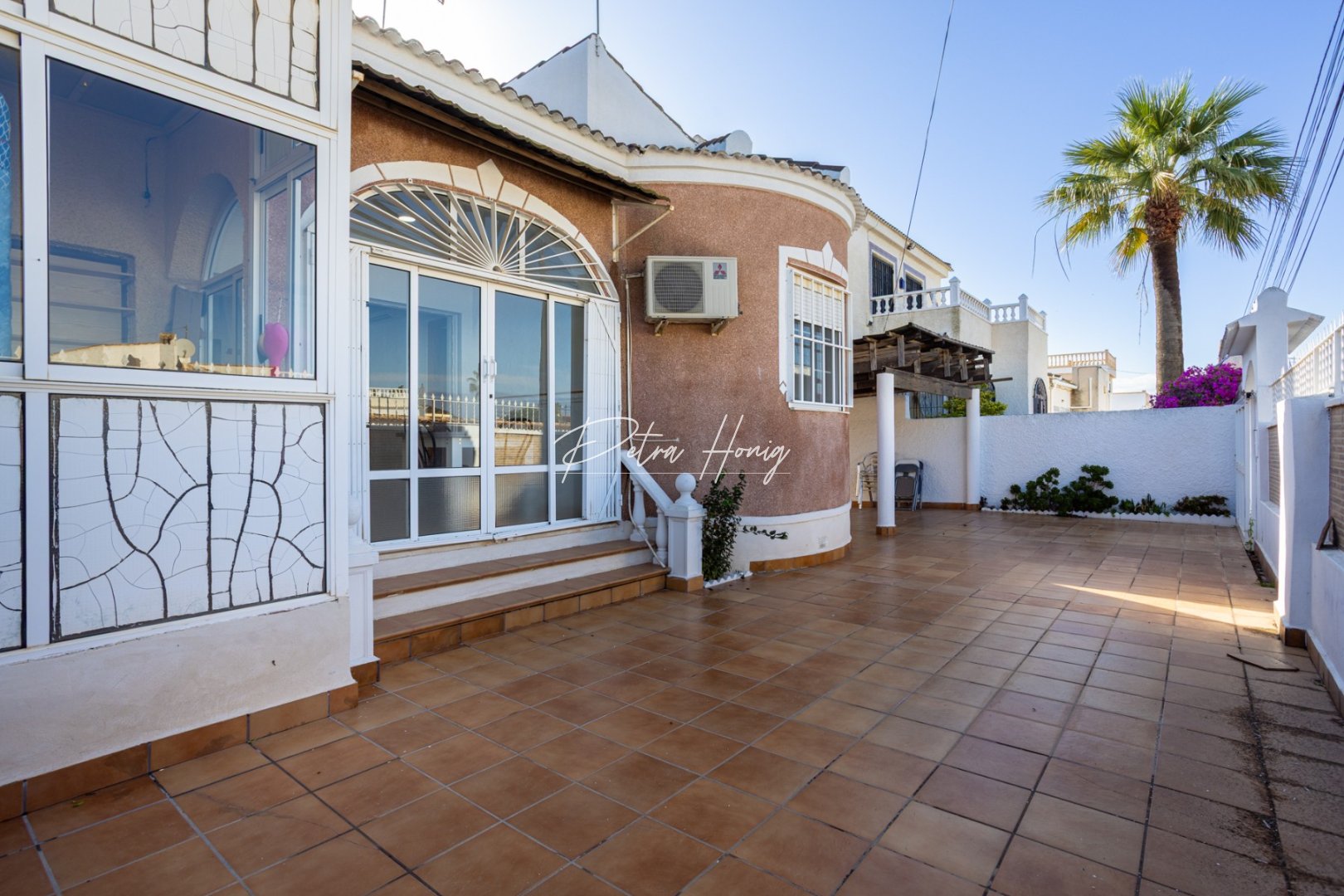 Sale - Вилла - Torrevieja - Urbanización San Luis