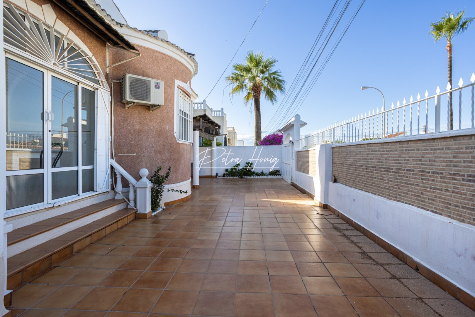 Sale - Вилла - Torrevieja - Urbanización San Luis