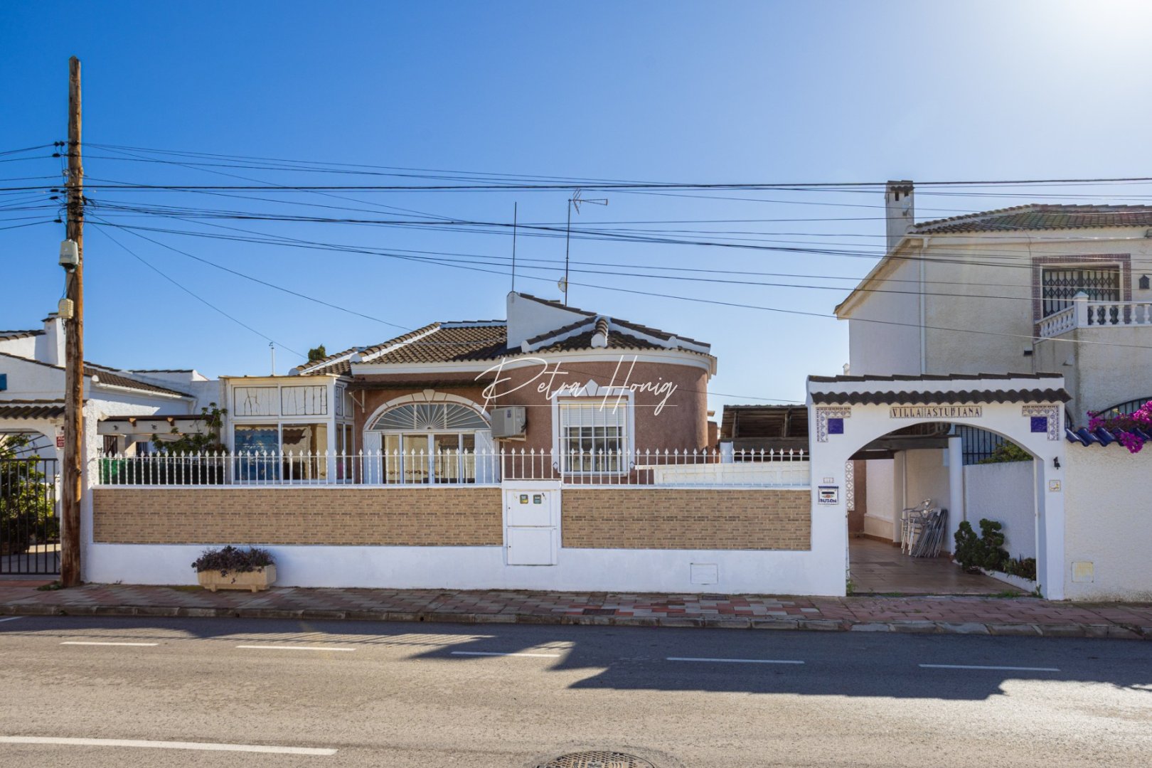 Sale - Вилла - Torrevieja - Urbanización San Luis