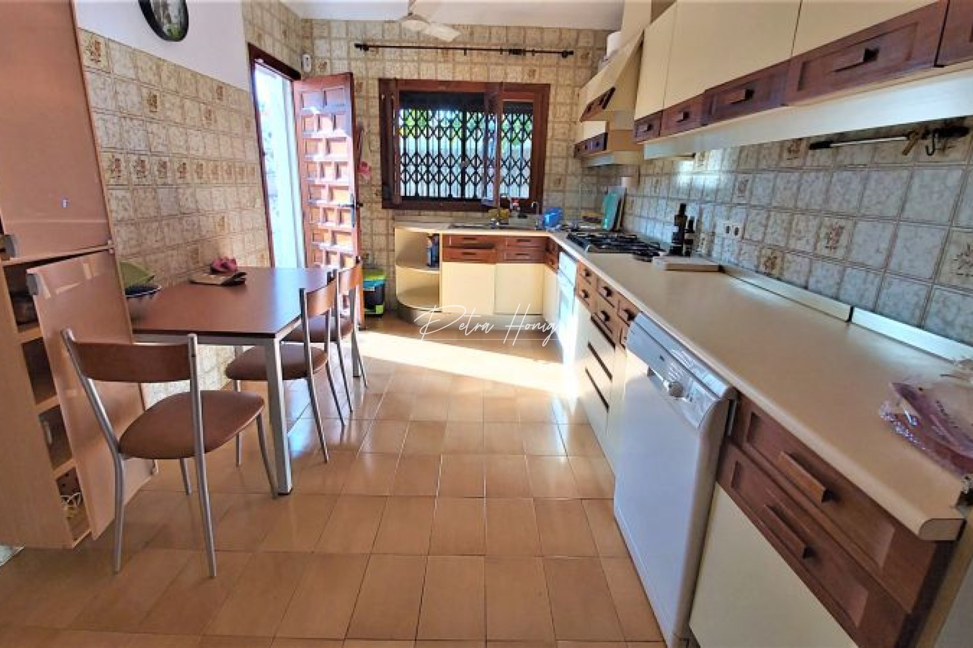 Sale - Вилла - Torrevieja