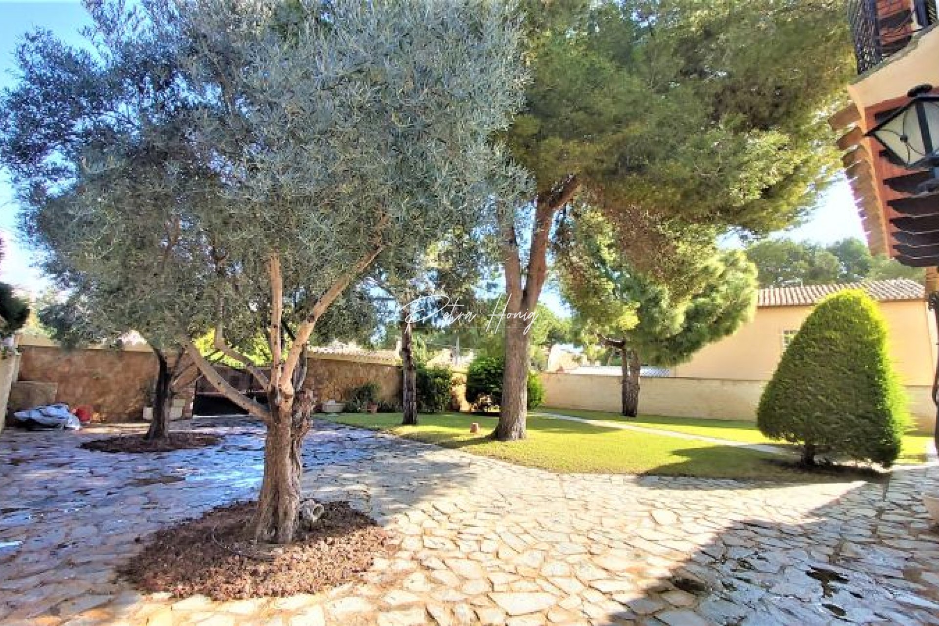 Sale - Вилла - Torrevieja