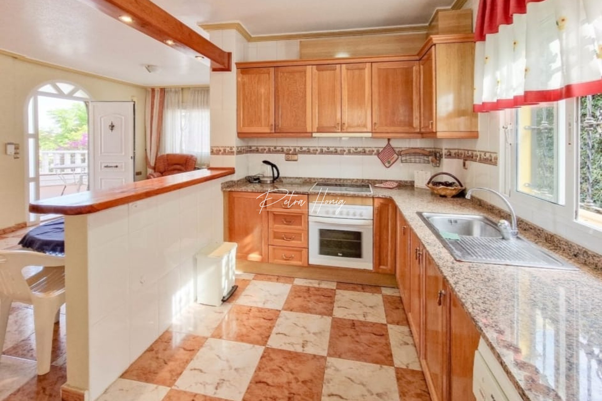 Sale - Вилла - Villamartin - Avenida Las Brisas