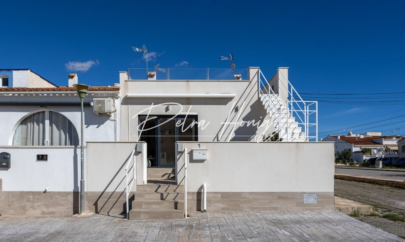 Tаунхаус - Sale - Torrevieja - CB-18420