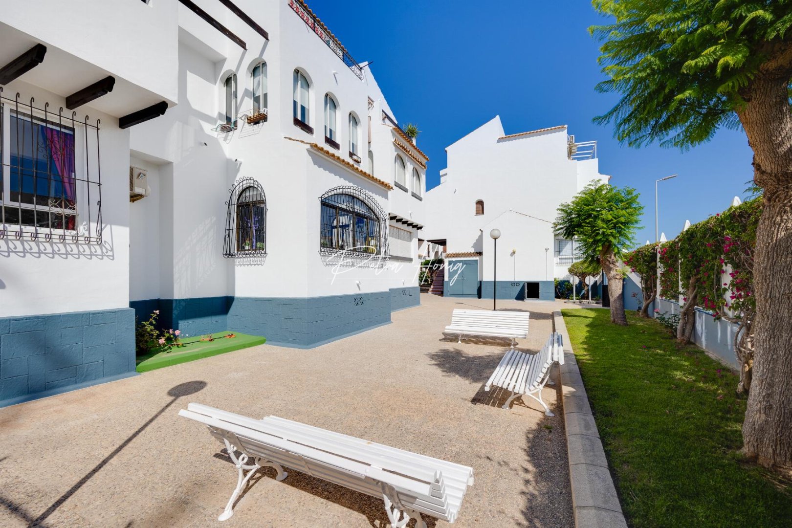 Til Salgs - Bungalow - Torrevieja - Playa De Los Náufragos