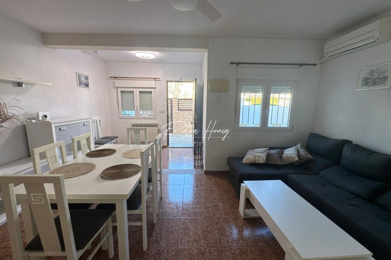 Til Salgs - Bungalow - Torrevieja - Torretas