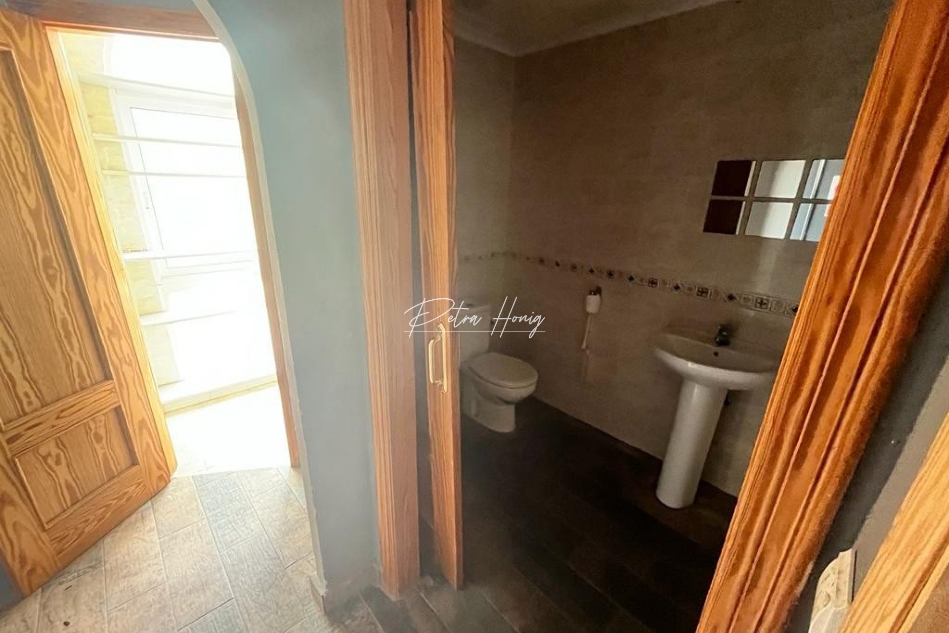 Til Salgs - Commercial - Algorfa - La Finca Golf Resort
