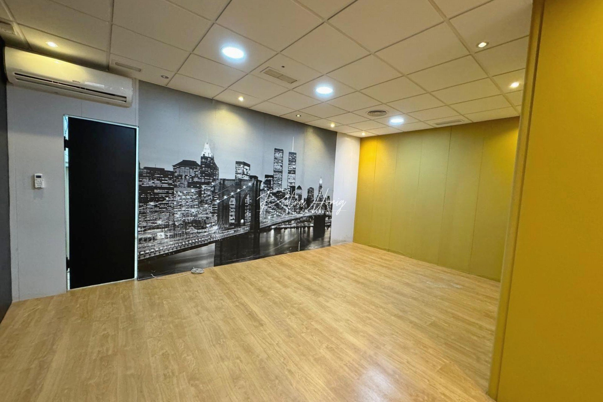 Til Salgs - Commercial - Guardamar del Segura - Centro